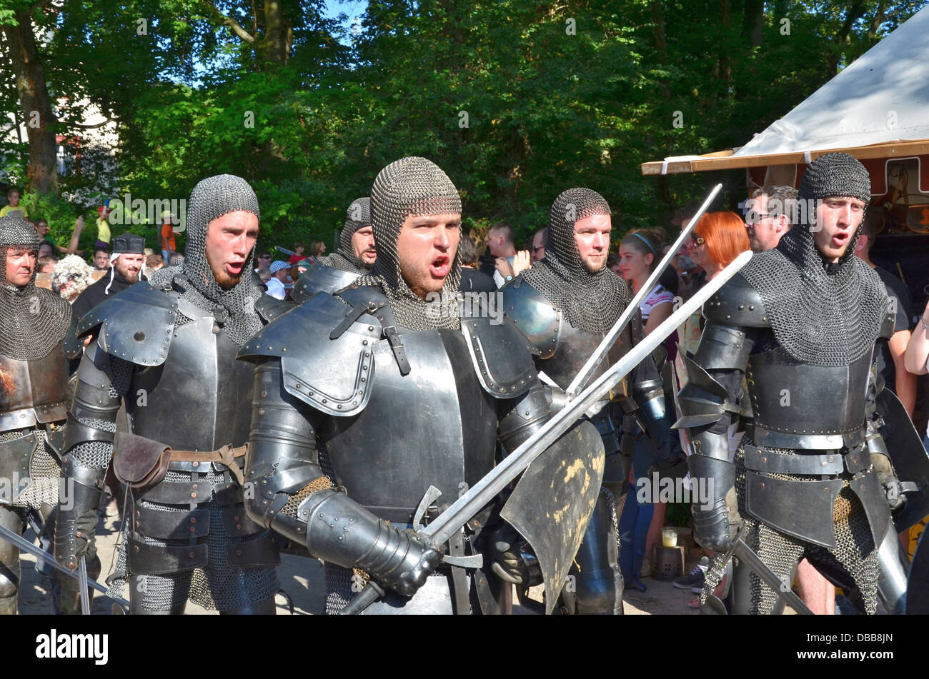 Kaltenberg Turnier, Bayern, Deutschland, weltweit größte Mittelalterfest. Ritter in glänzender Rüstung Stockfoto