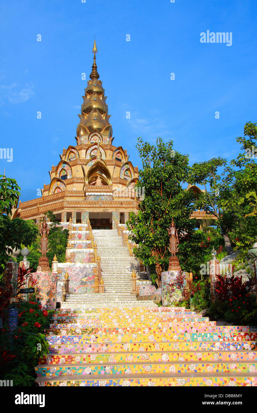 Buddhasatan Pa Sohn Kaew oder Wat Prathat Pa Kaew Stockfoto