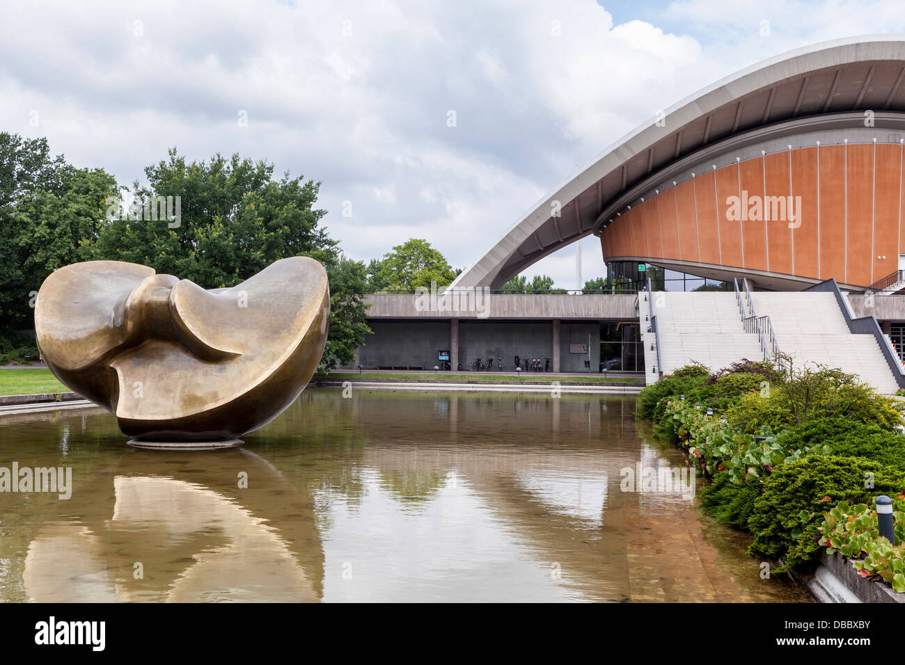 Henry Moore Mit Skulptur Stockfotos und bilder Kaufen Alamy