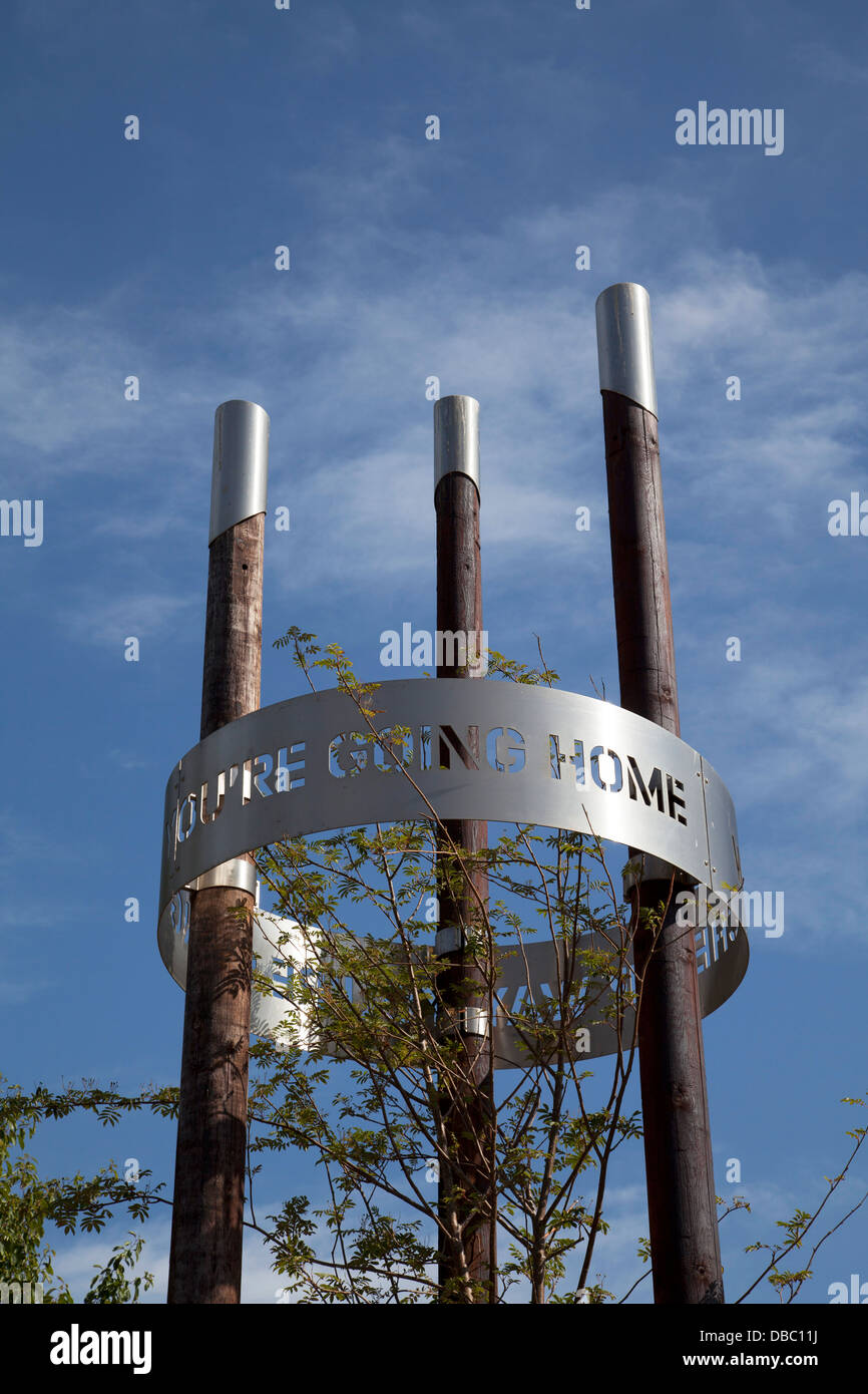 "Ihr geht nach Hause" Street Architektur in Invergordon, Nordschottland, UK Stockfoto