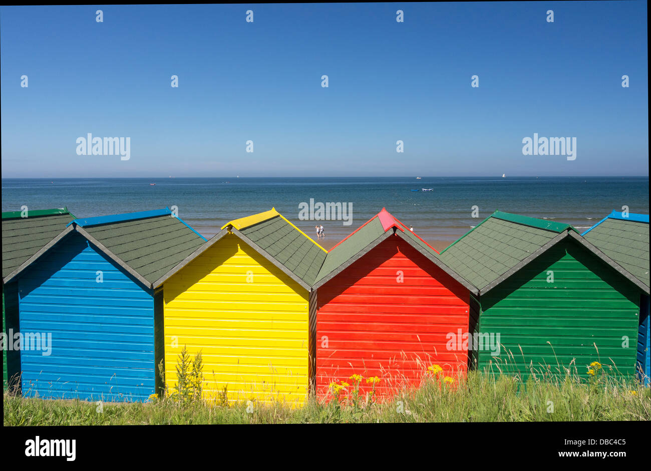 Strandhütten bei Whitby Yorkshire UK Stockfoto