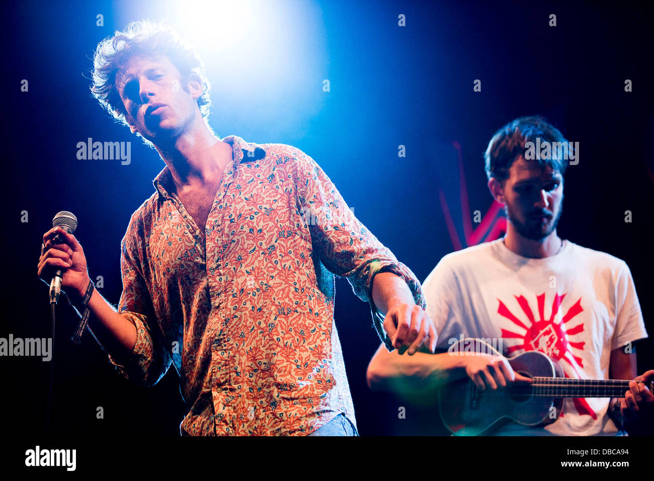 Malmesbury, Großbritannien. 28. Juli 2013. Mercury Music Prize nominiert Sam Lee führt beim WOMAD-Festival in Charlton Park in der Nähe von Malmesbury in Wiltshire. Die World Music Festival zieht fast 40.000 Menschen, die ländliche Lage. Bildnachweis: Adam Gasson/Alamy Live-Nachrichten Stockfoto