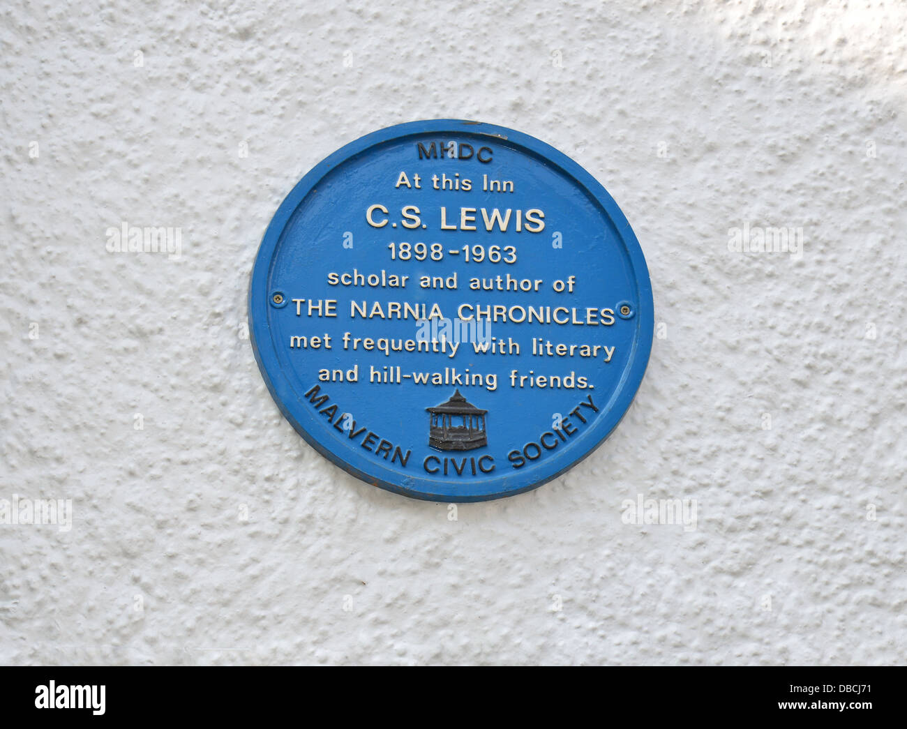 C.S.Lewis-Gedenktafel an der Wand des Unicorn Inn, Bellevue Terrace, Great Malvern, Worcestershire, England, Vereinigtes Königreich Stockfoto