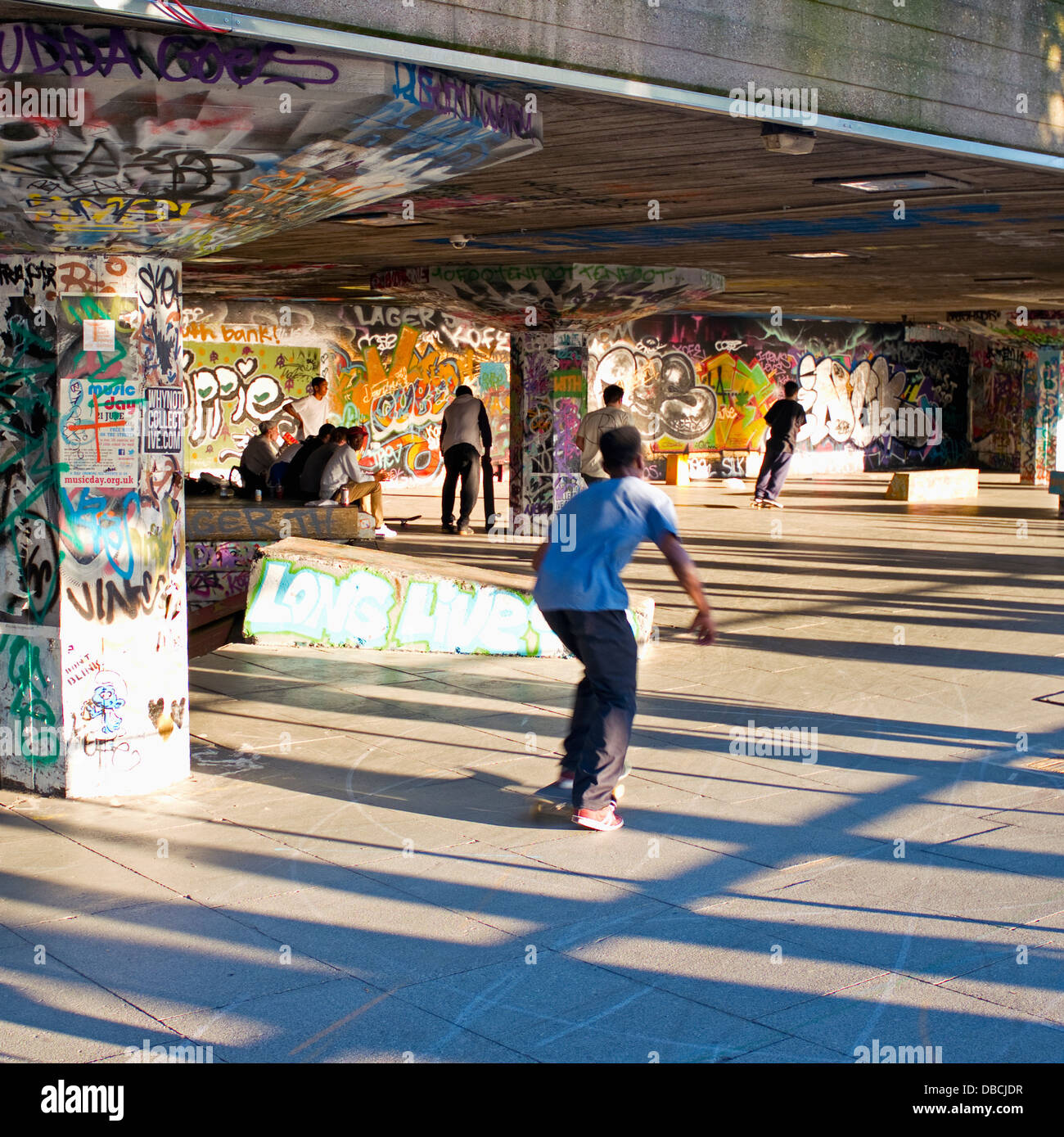 Skateboard-Park im Londoner Southbank Skateboard Park Stockfoto