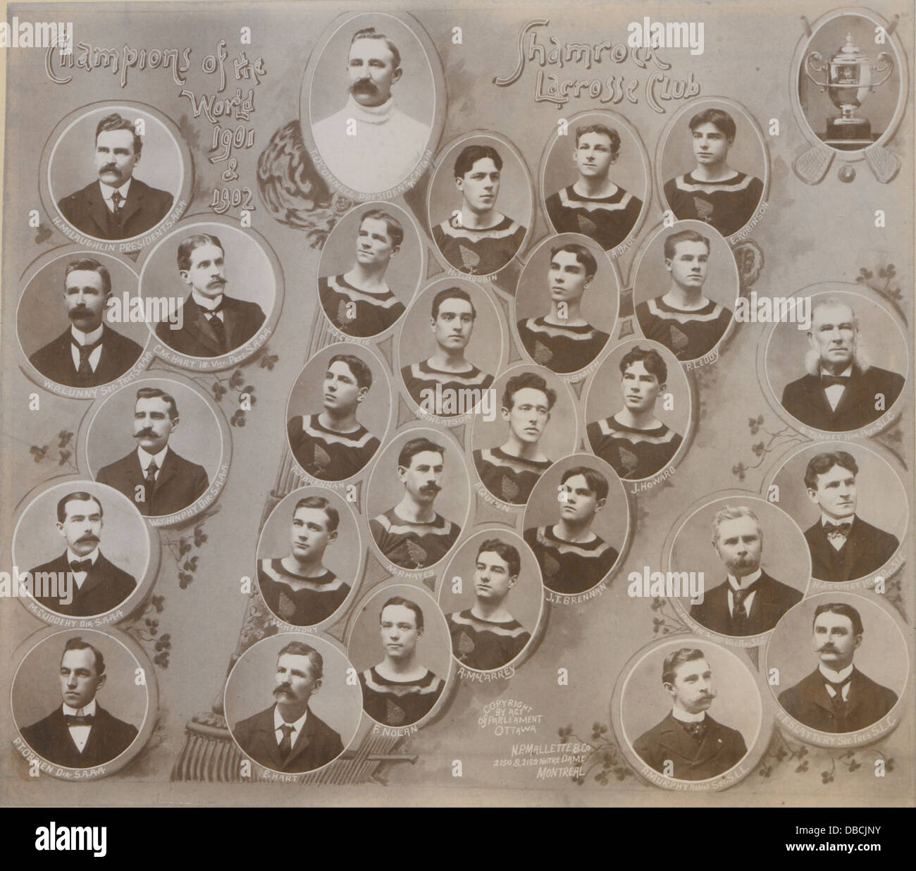 Ein Foto des Shamrock Lacrosse Club, der in der Saison 1901-1902 als Weltmeister anerkannt wurde, zeigt sein siegreiches Team im Lacrosse-Sport. Stockfoto