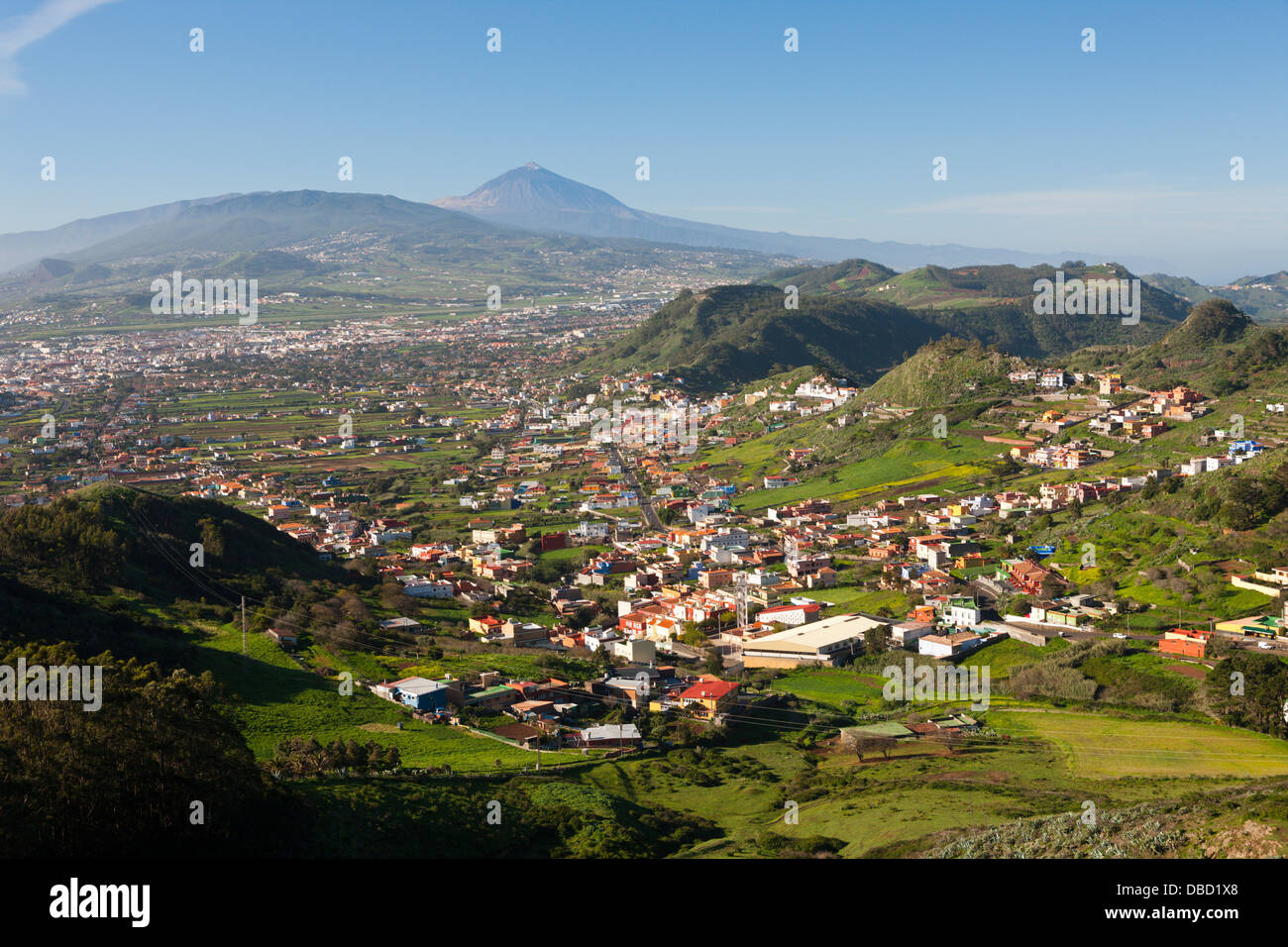 Blick vom Anaga-Gebirge auf Las Mercedes und Vulkan Teide, Teneriffa, Kanarische Inseln, Spanien Stockfoto