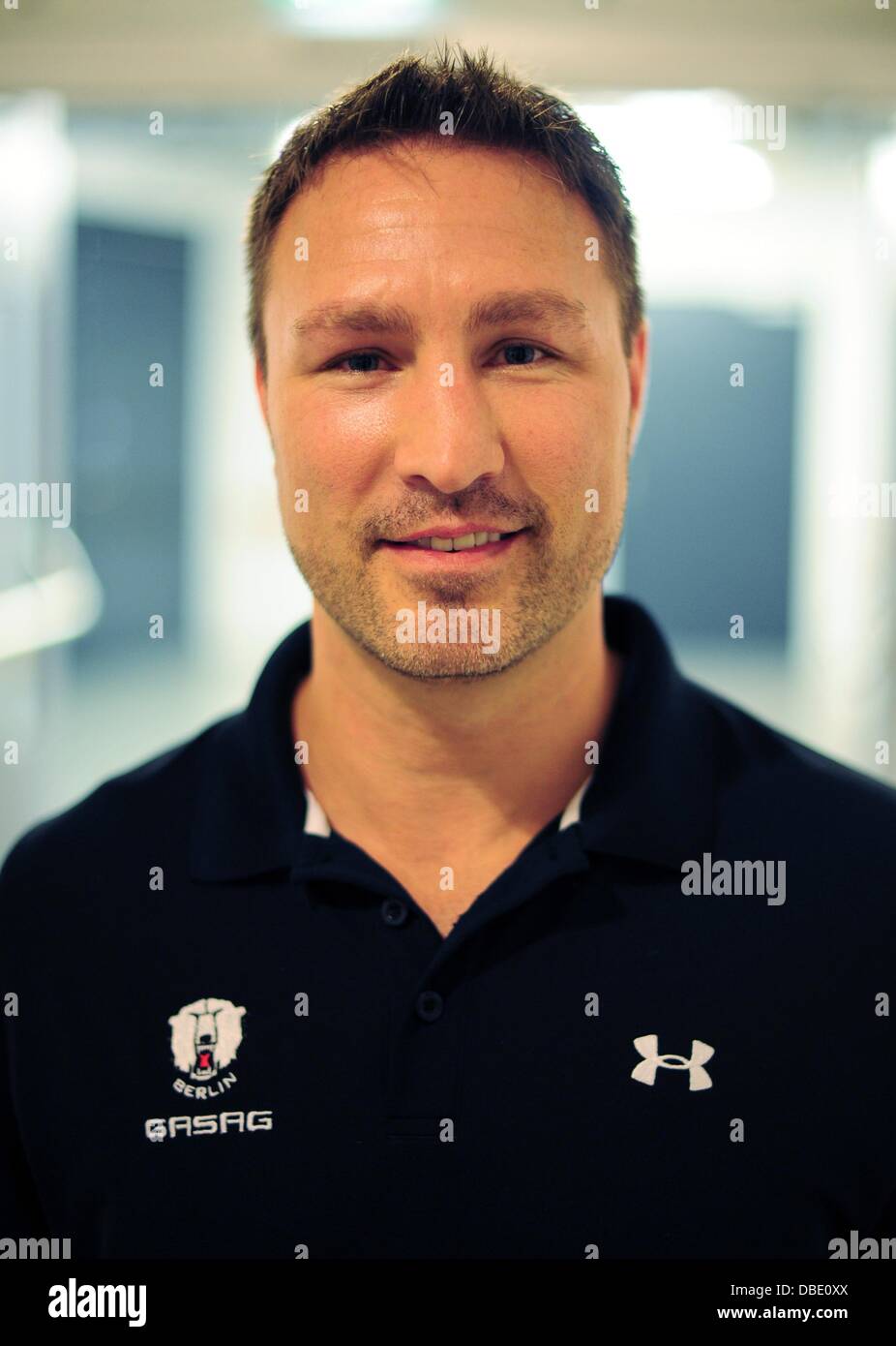 Neuer Kopf Coch des Deutschen Eishockey-Teams Eisbären Berlin (Eisbaeren Berlin), Jeff Tomlinson ist Mehrzweck Veranstaltungshalle O2 World in Berlin, 29. Juli 2013 abgebildet. Foto: DANIEL REINHARDT Stockfoto