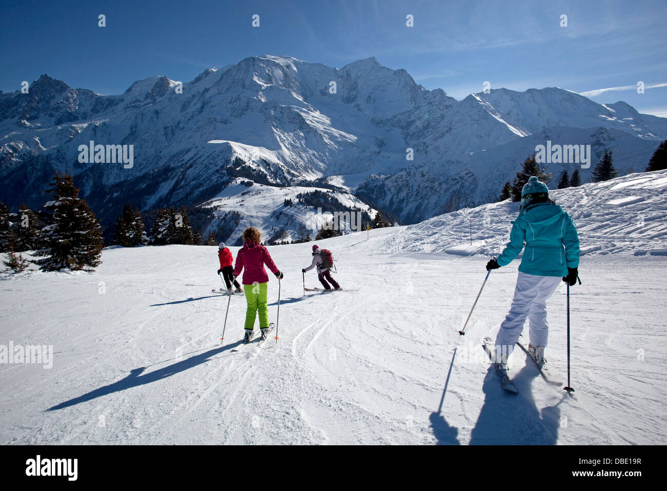 Skifahren in Les Houches Mädchen Stockfoto