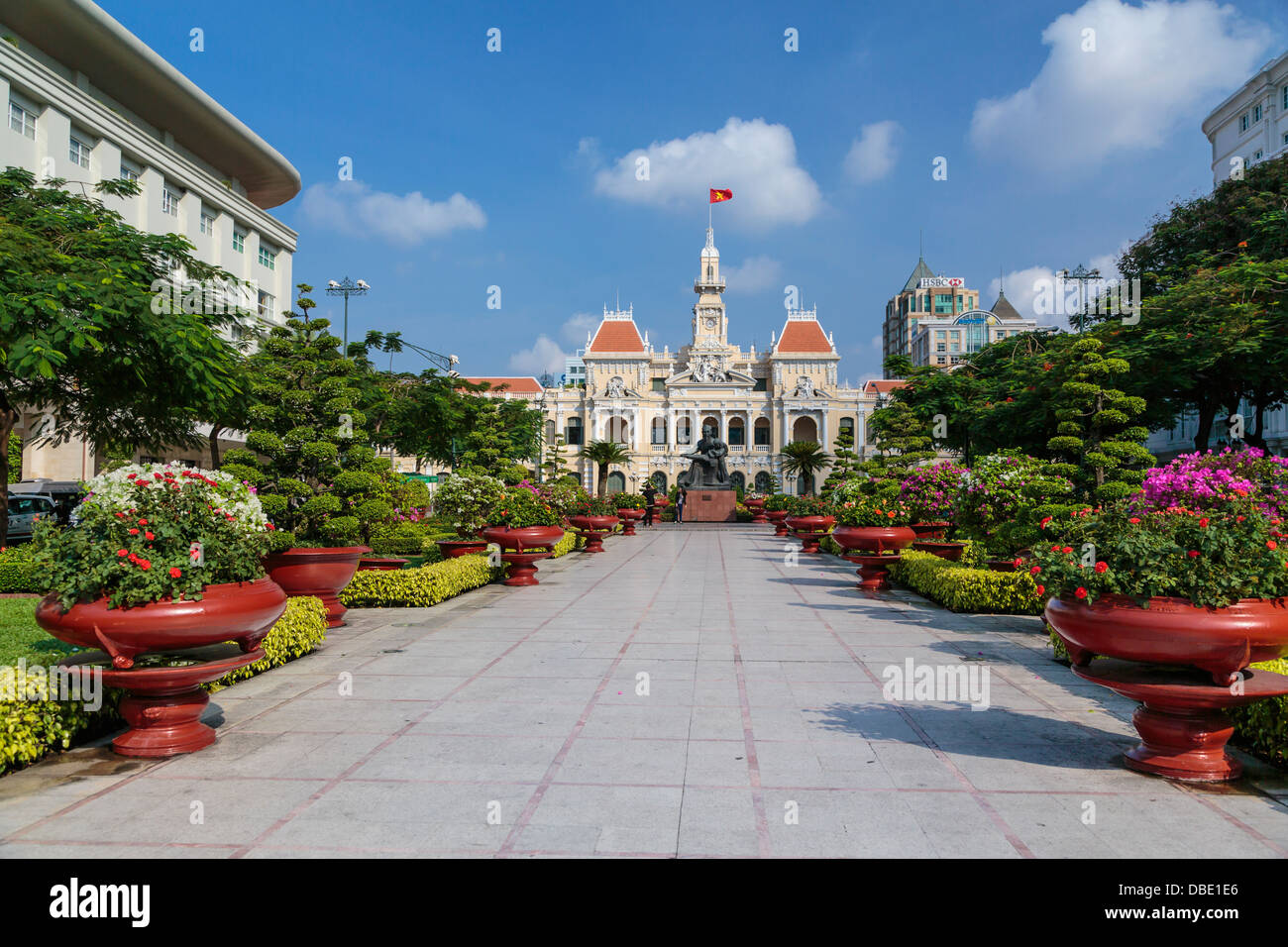 Das Rathaus und die Gärten in Saigon, Ho-Chi-Minh-Stadt, Vietnam, Asien. Stockfoto