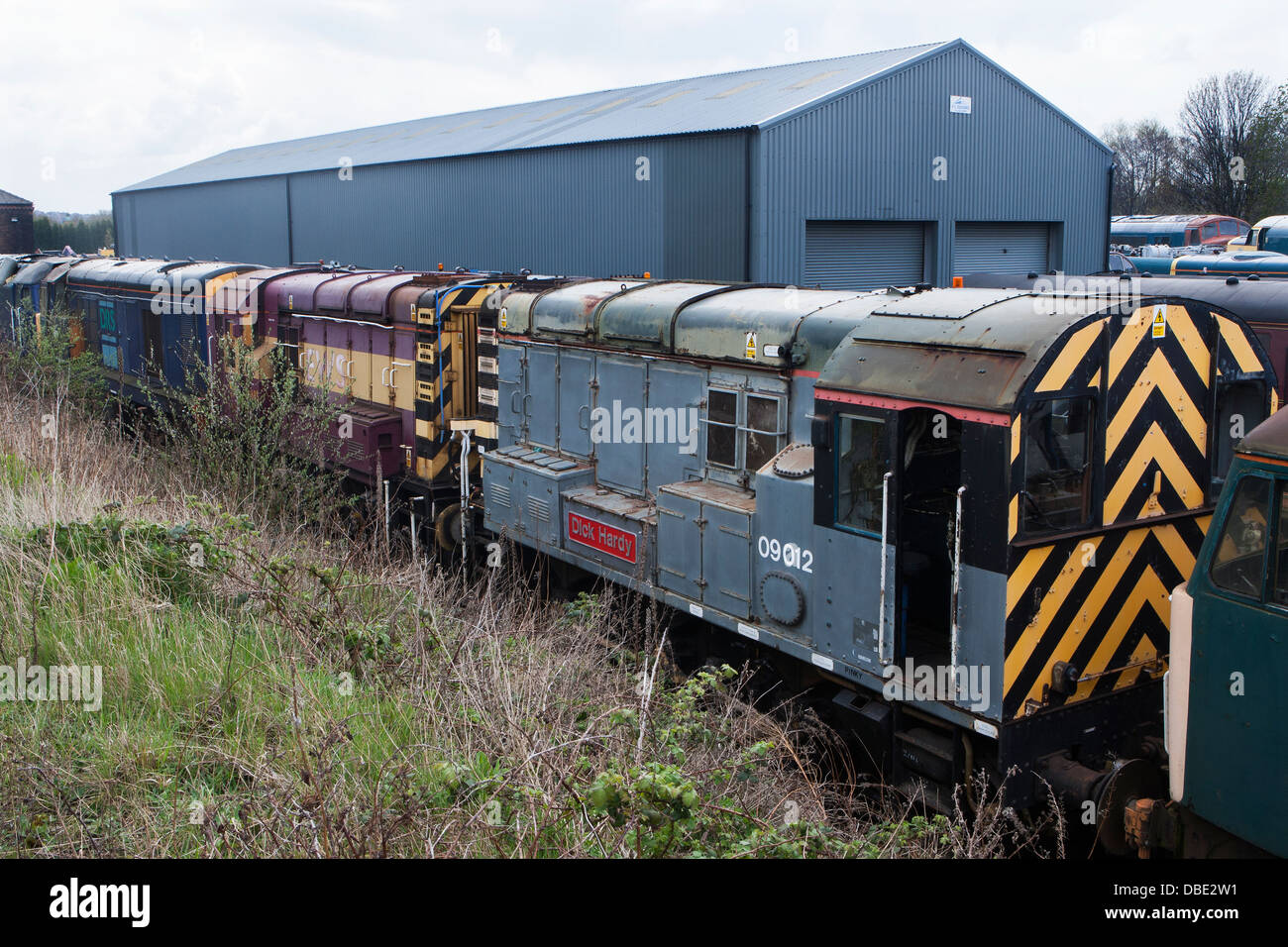 Verschrotteten Diesellokomotiven wartet auf Restaurierung am Barrow Hill Lokschuppen, Chesterfield, Derbyshire Stockfoto