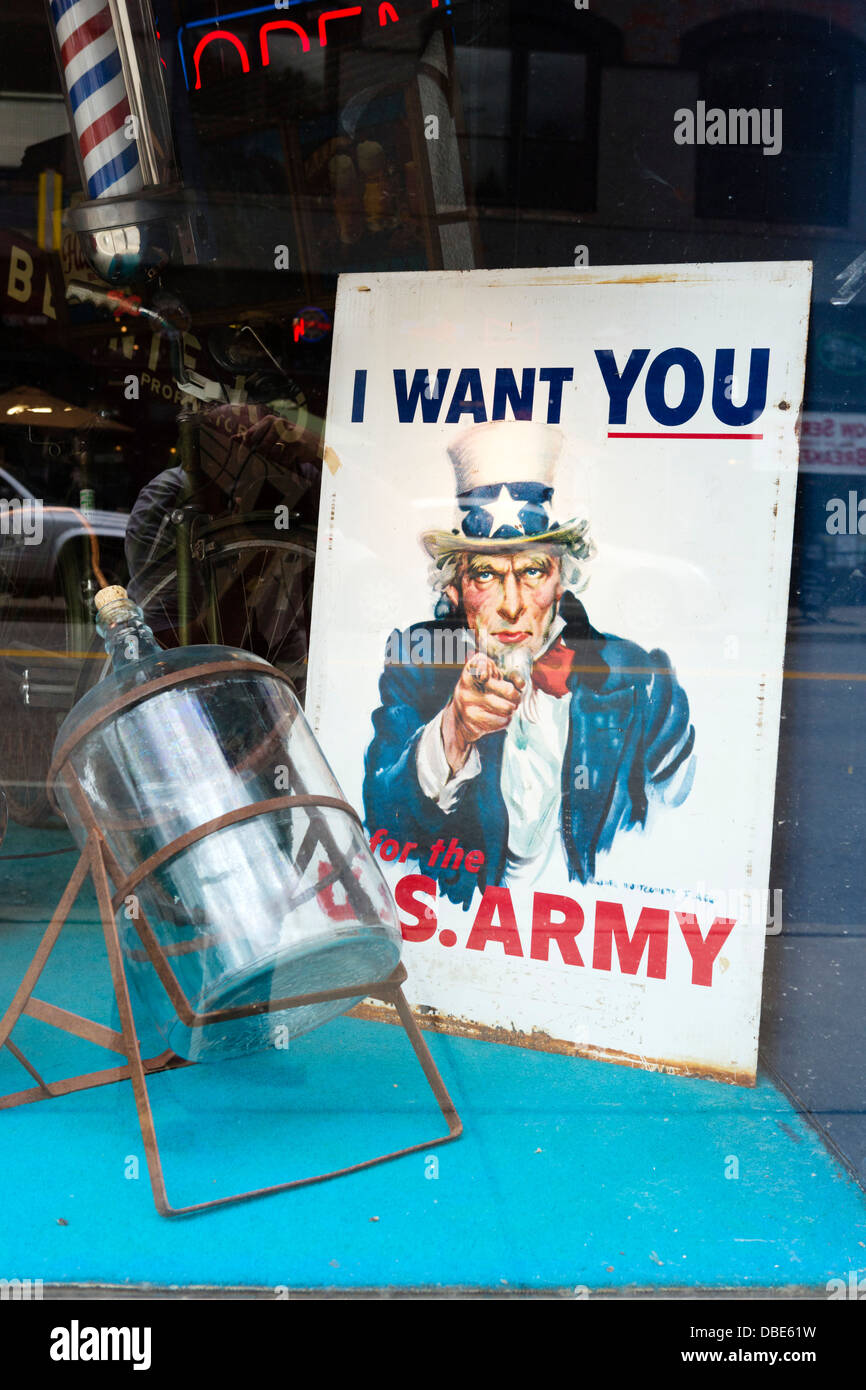 Uncle Sam Armee rekrutieren Buchung in einem Schaufenster in der historischen Altstadt der Silberbergbau Wallace, Idaho, USA Stockfoto