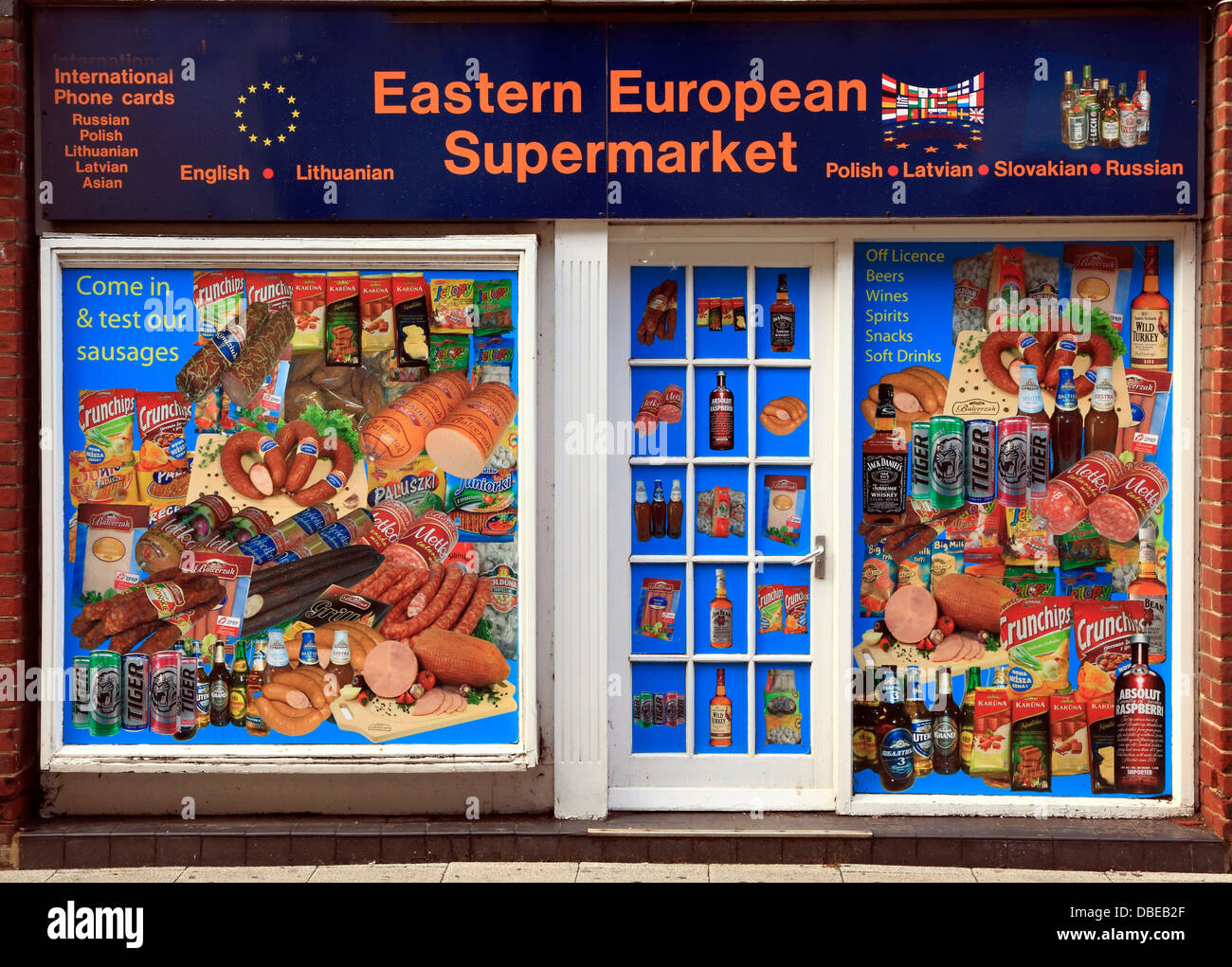 Östlichen europäischen Supermarkt, Kings Lynn, Norfolk, England UK Osten europäische Einwanderer Einwanderung dienen shop Spezialität Stockfoto