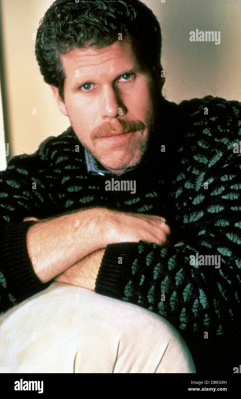 Schonheit Das Biest Tv 1987 1990 Schonheit Und Das Tier Alt Ron Perlman Ron Koslow Dir Daniel Attias Dir Und Andere Butb Stockfotografie Alamy