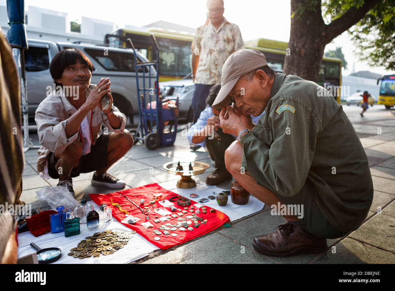 Wochenende-Flohmarkt in der Nähe von Grand Palace in Bangkok Stockfoto