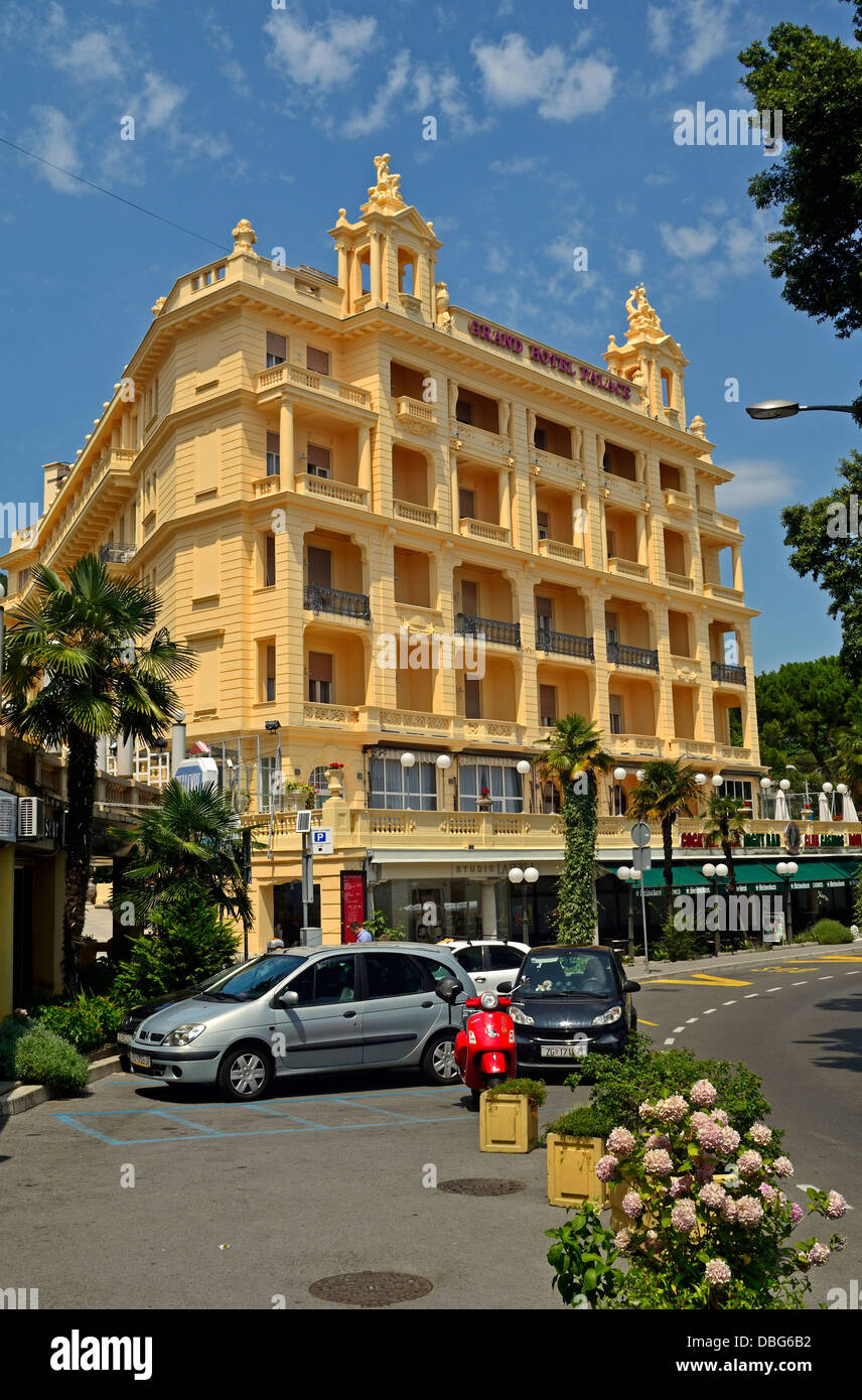 Grand Hotel Palace Opatija Istrien Golf Kvarner Kroatien Stockfotografie -  Alamy