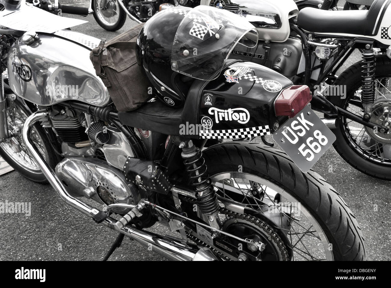 Tonne Tag Brooklands Museum Triton Cafe Racer Motorrad Stockfoto