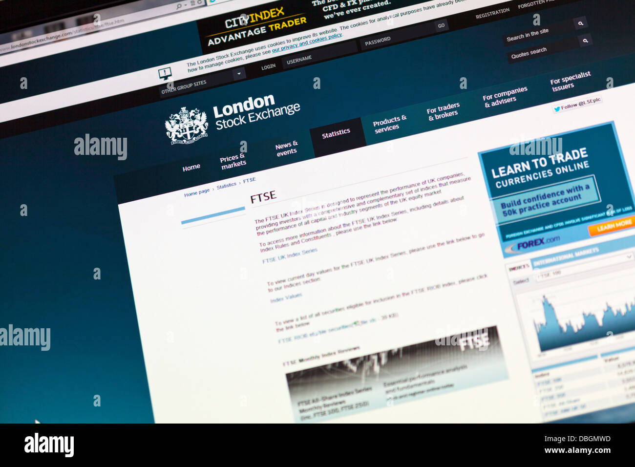 Foto-Illustration der London Stock Exchange Webseite eines Dienstes von der britische FTSE 100 Aktien und Aktien news Stockfoto