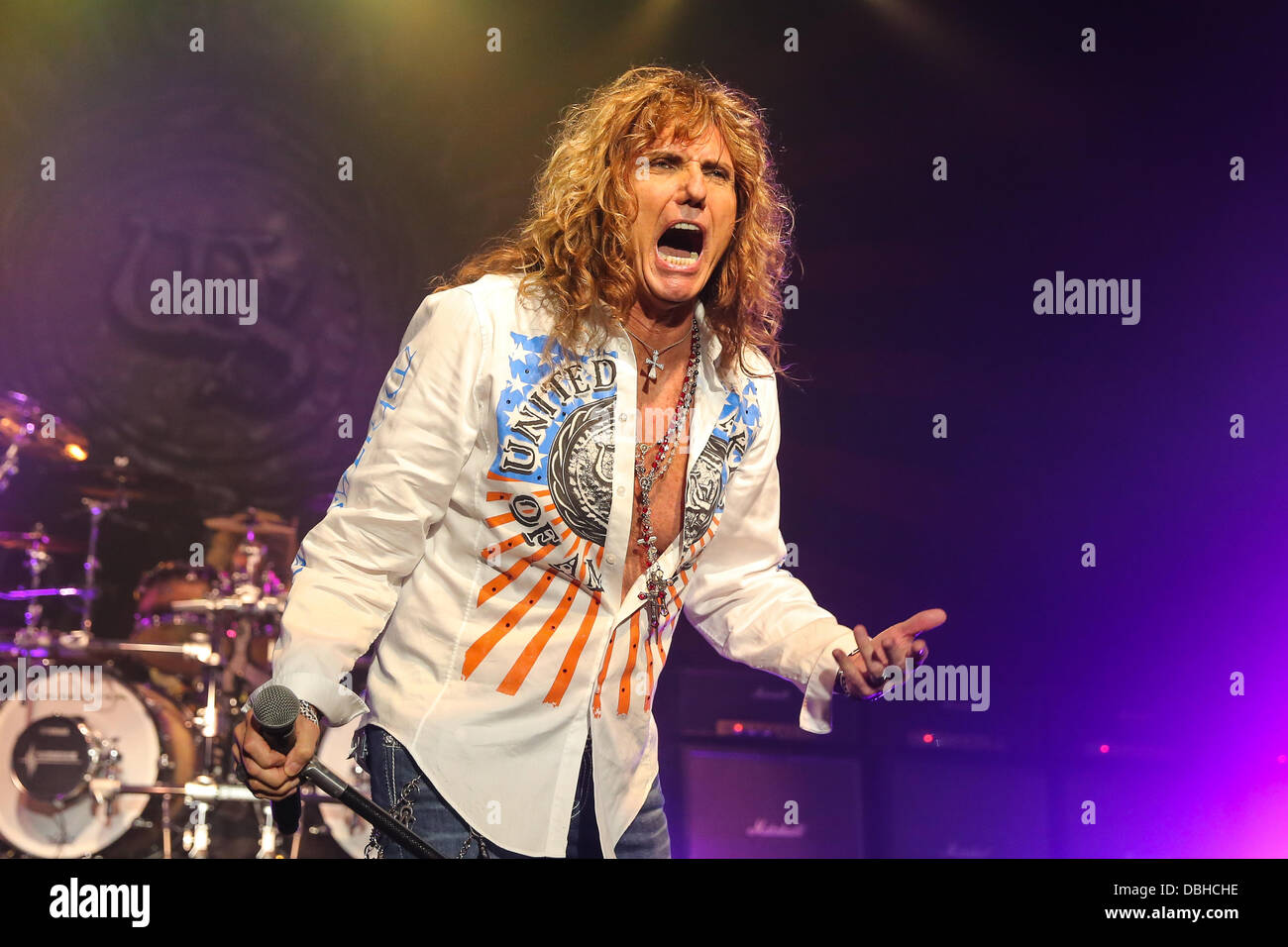 Raleigh, North Carolina. 30. Juli 2013. Classic Rock Künstler Whitesnake führt in North Carolina. Bildnachweis: Andy Martin Jr/Alamy Live-Nachrichten Stockfoto