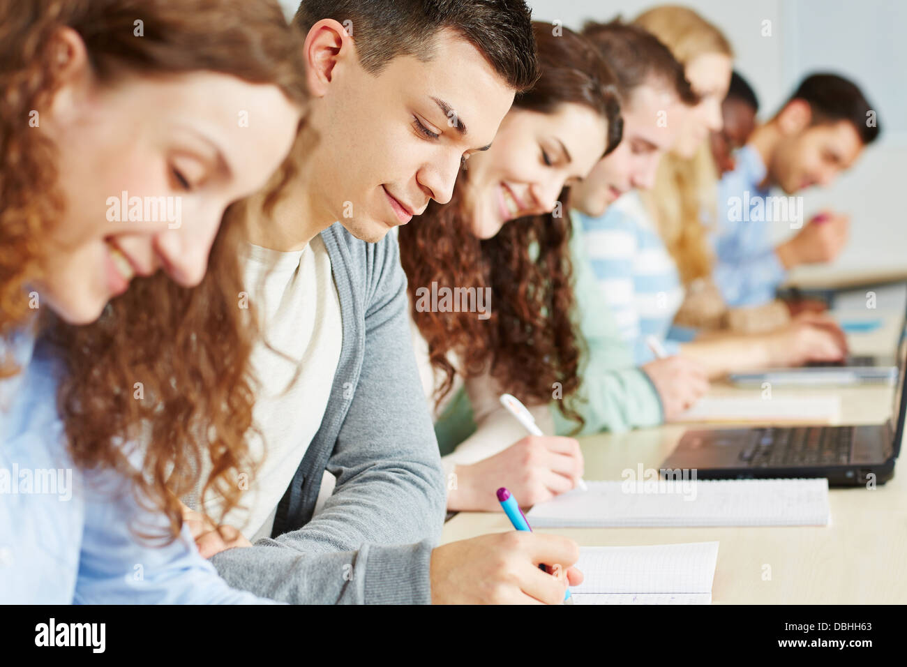 Studenten, die Prüfung im Seminar der Universität Stockfoto