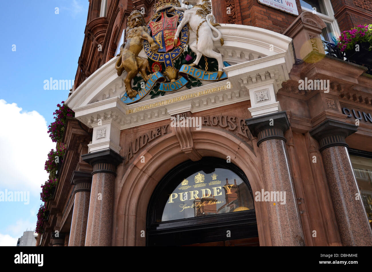 James Purdey und Söhne Ltd., Hersteller von Flinten und Büchsen in South Audley Street, Mayfair. London Stockfoto