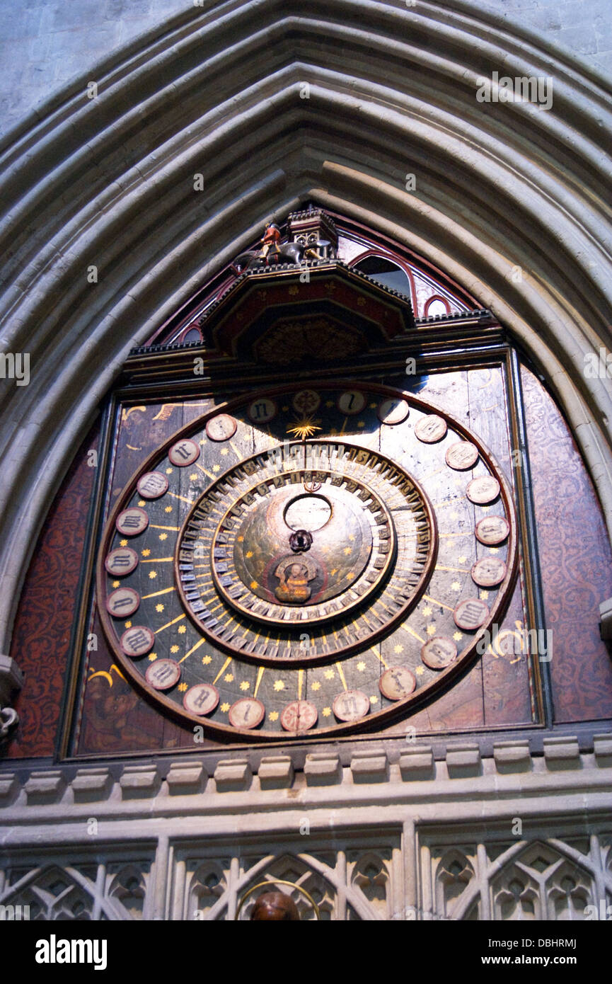 Astronomische Uhr, 14.. Jahrhundert, die Kathedrale von Wells, Somerset, England Stockfoto