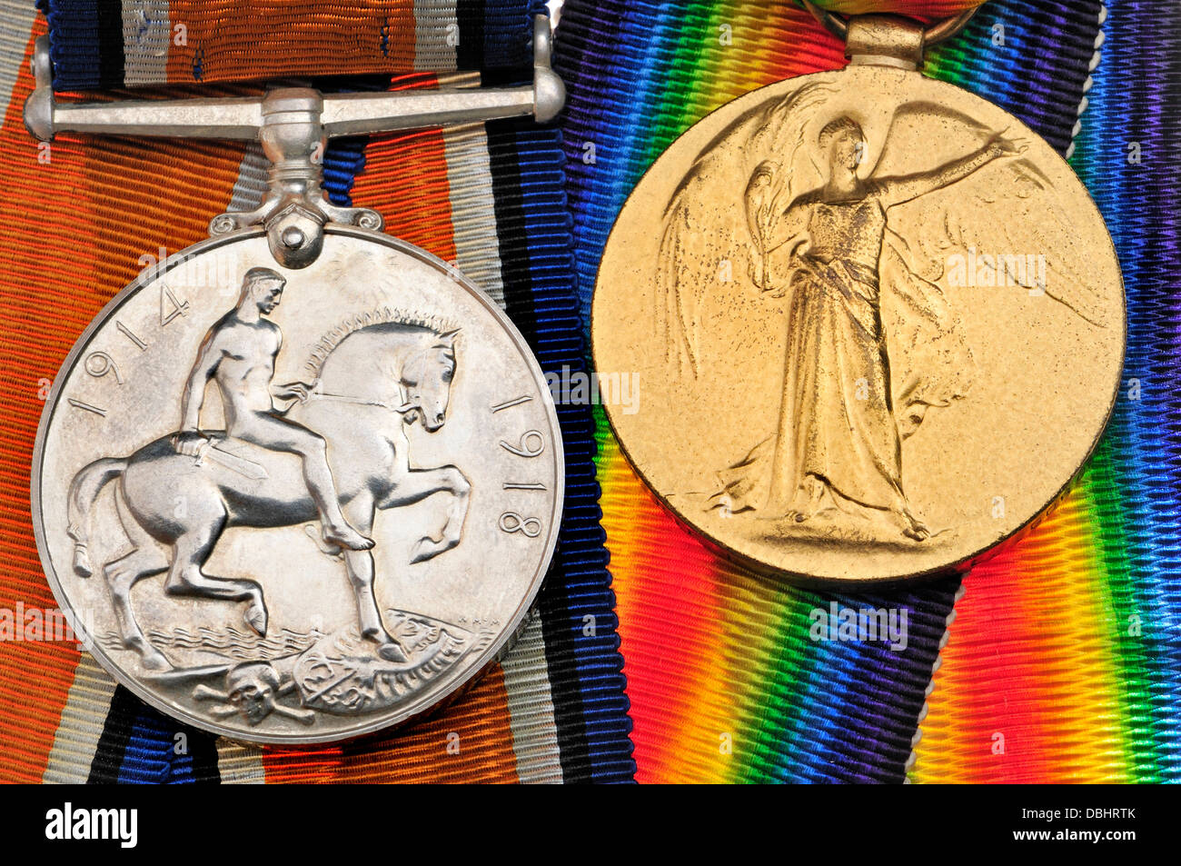 Ersten Weltkrieg britische Medaillen. Sieg-Medaille (Gold)-Krieg-Medaille (Silber) Stockfoto