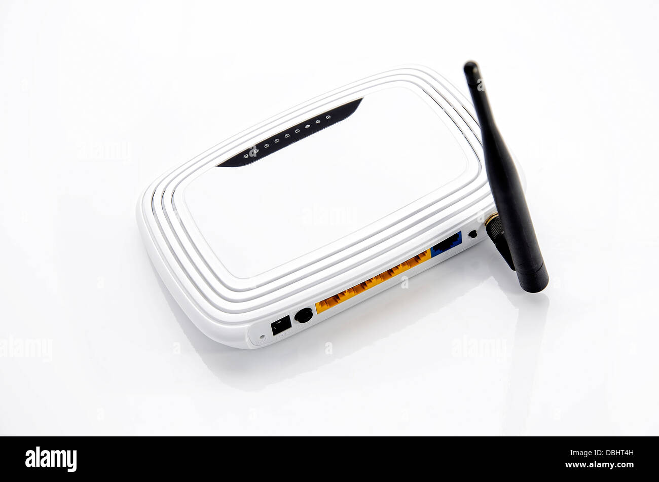 Weißen Router für wi-Fi auf hellem Hintergrund Stockfoto