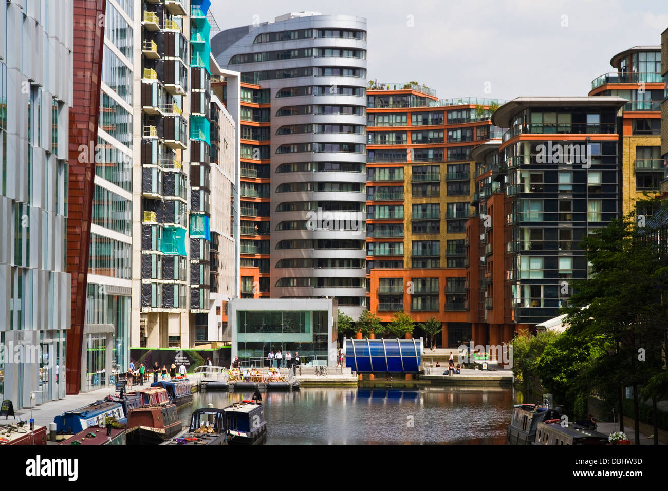 Paddington waterside Entwicklung gebaut auf dem alten Paddington Bassin des Grand Union Canal in London Stockfoto