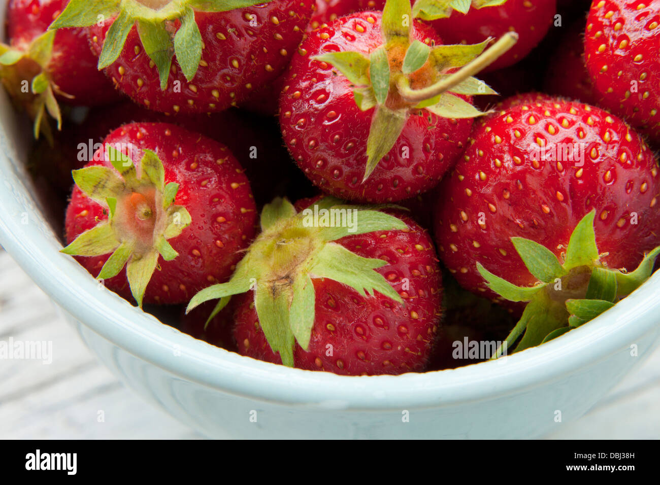 Erdbeeren in einer Tasse Stockfoto