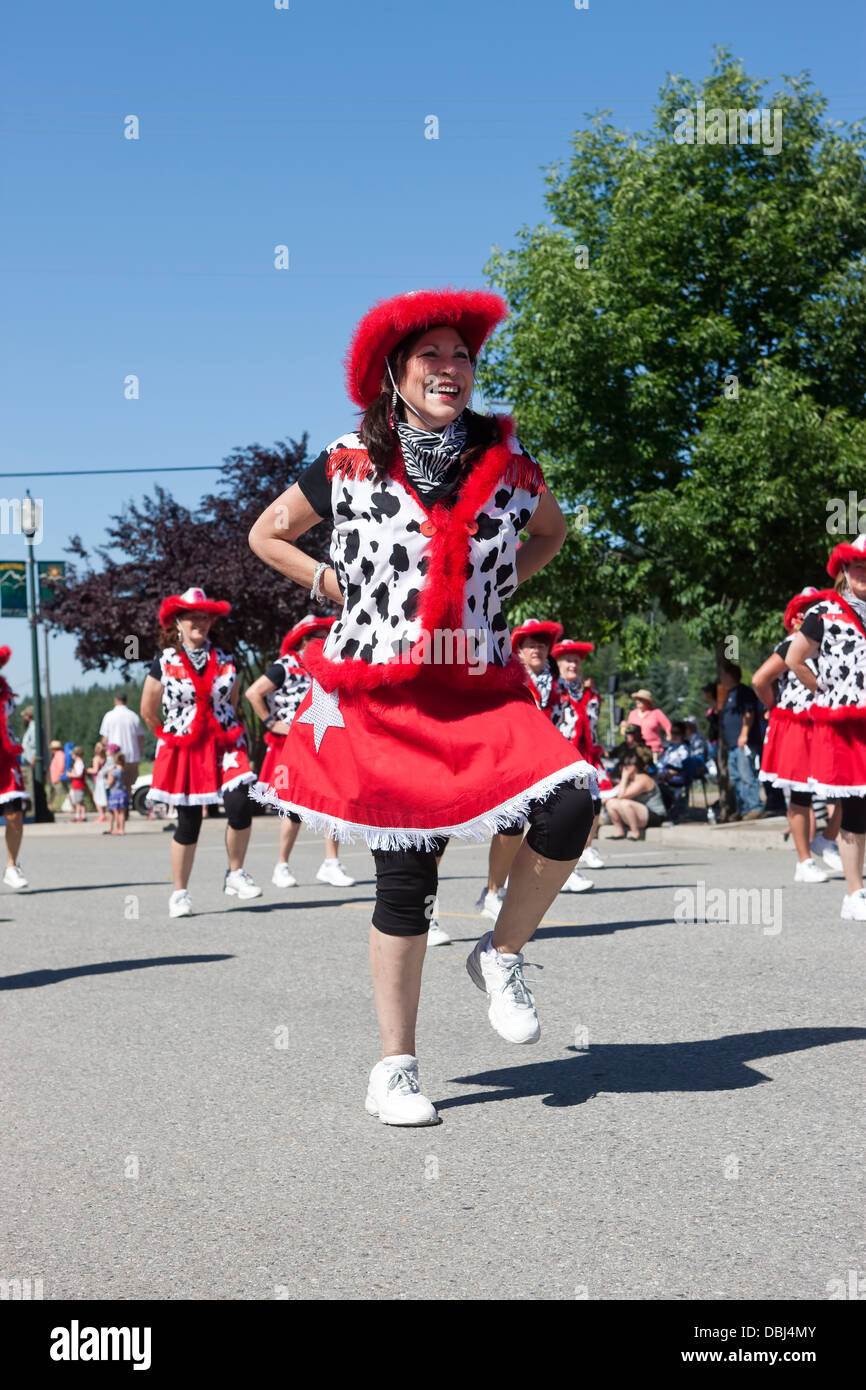 Cowgirl heraustreten in die Parade. Stockfoto