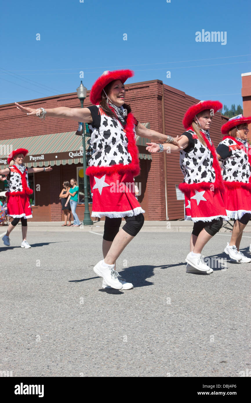 Cowgirls auf der Parade. Stockfoto