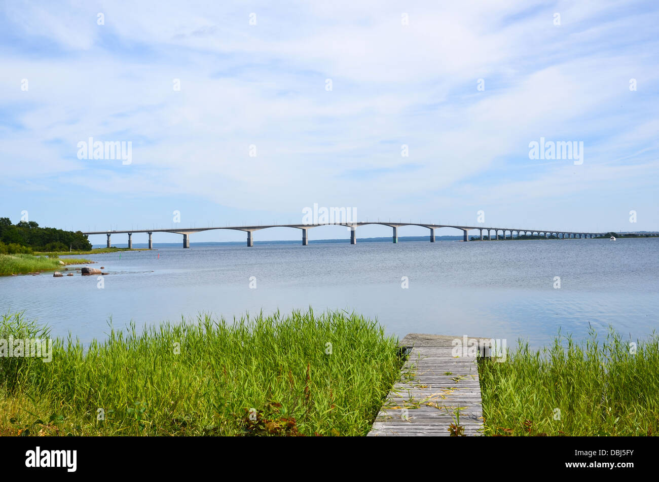 Blick aus einem alten Anlegestelle an der Öland-Brücke in Schweden Stockfoto