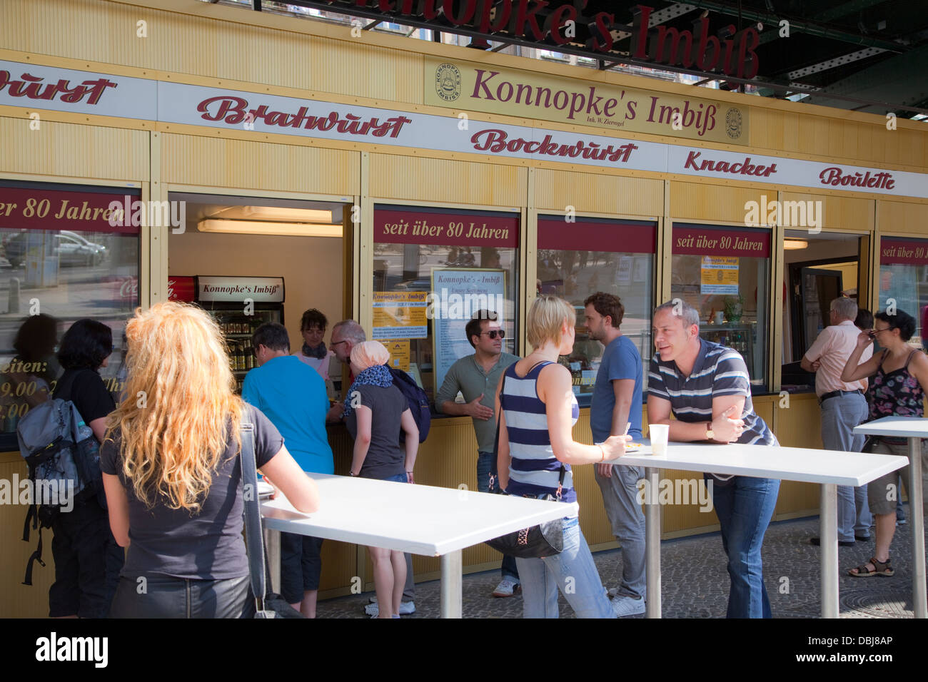 Restaurant Imbiss In Der Nähe Imbiss Stockfotos & Imbiss Bilder - Alamy