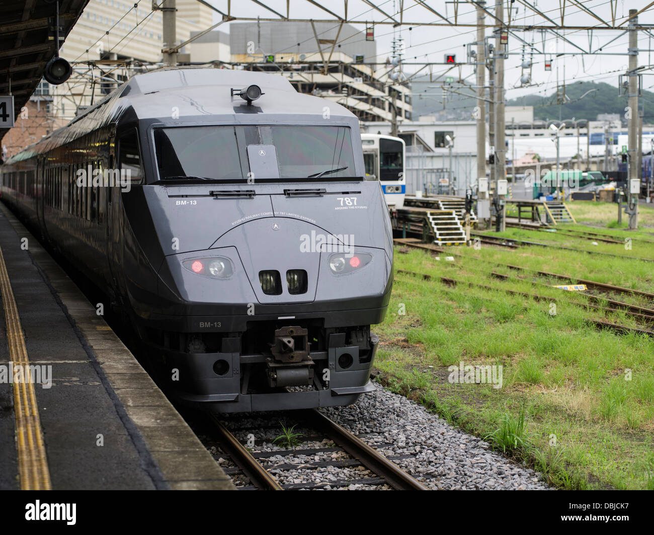 Kamome Expresszug von Fukuoka nach Nagasaki Stockfoto