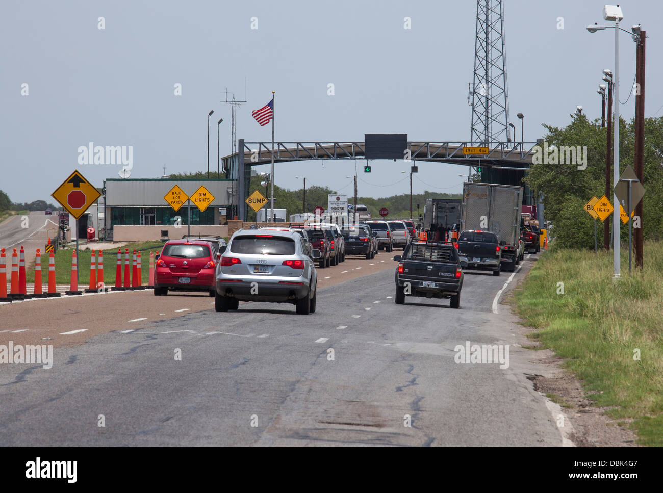 Die ständigen US Border Patrol Checkpoint auf Highway 281 in Texas, etwa 70 Meilen nördlich der Grenze. Stockfoto