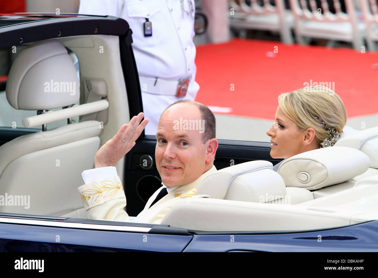 Fürst Albert II von Monaco und Charlene Wittstock Religious Zeremonie für die königliche Hochzeit von Prinz Albert II von Monaco, Charlene Wittstock im Ehrenhof im fürstlichen Palast Monte Carlo, Monaco - 02.07.11 Stockfoto