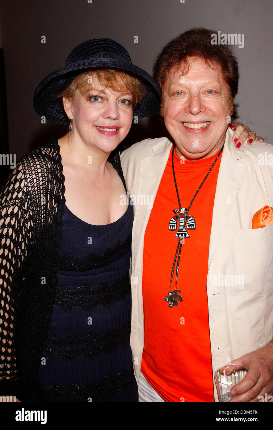 KT Sullivan und Robert R. Blume Musicals in Mufti: "Oh, Coward!" nach Partei auf der York Theatre Company New York City, USA - 15.07.11 Stockfoto