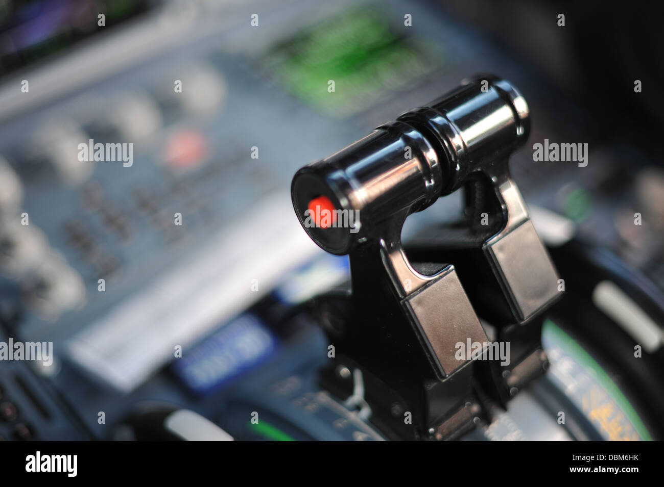 Airbus a320 cockpit autopilot Fotos und Bildmaterial in hoher
