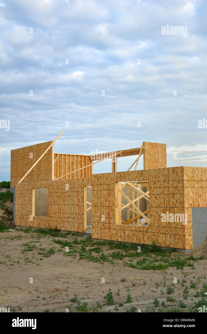 Holzbau Gebäude/vorgefertigten Haus im Bau Stockfoto