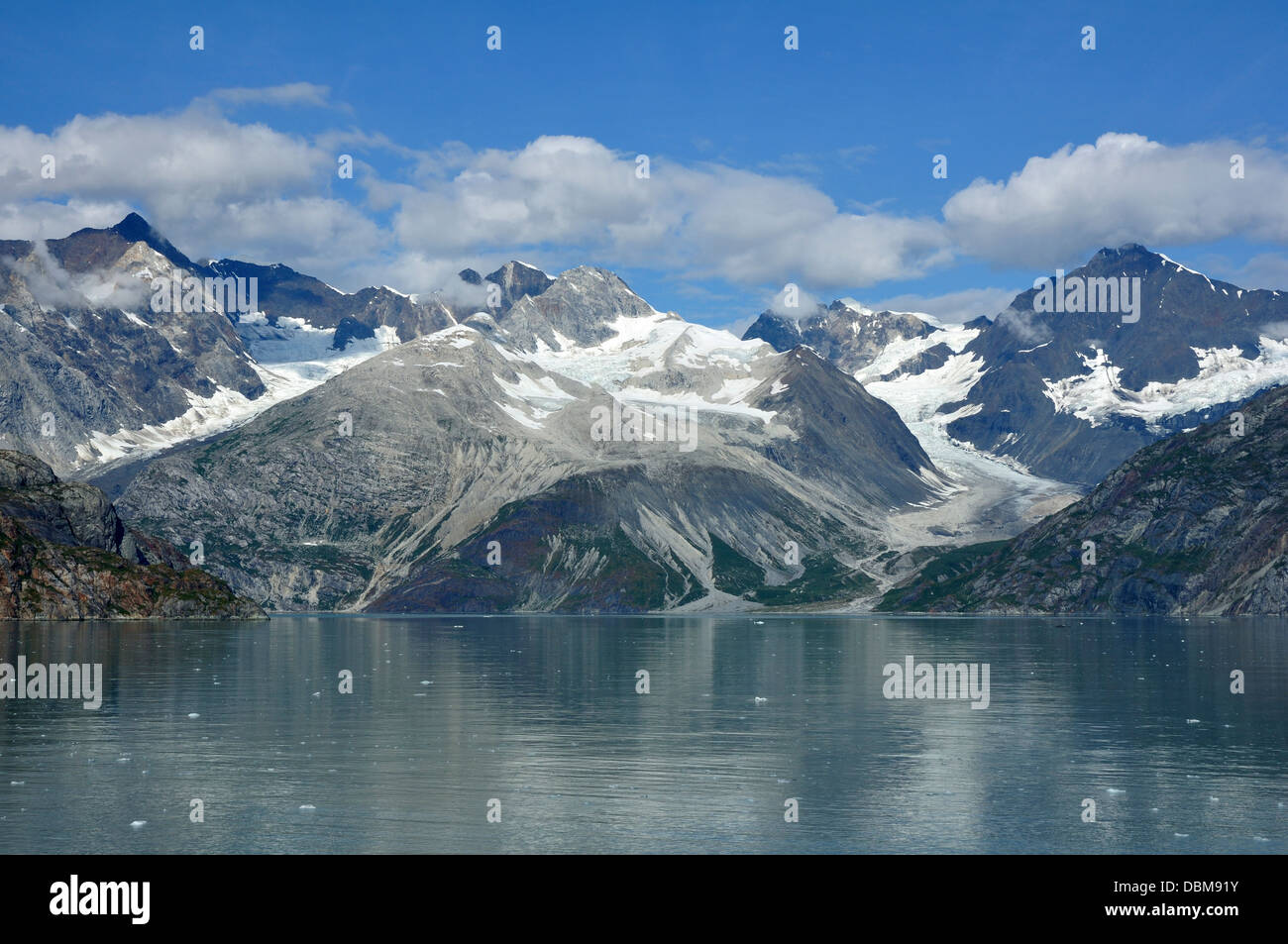 Berge und Gletscherlandschaft, Glacier Bay National Park, Alaska Stockfoto