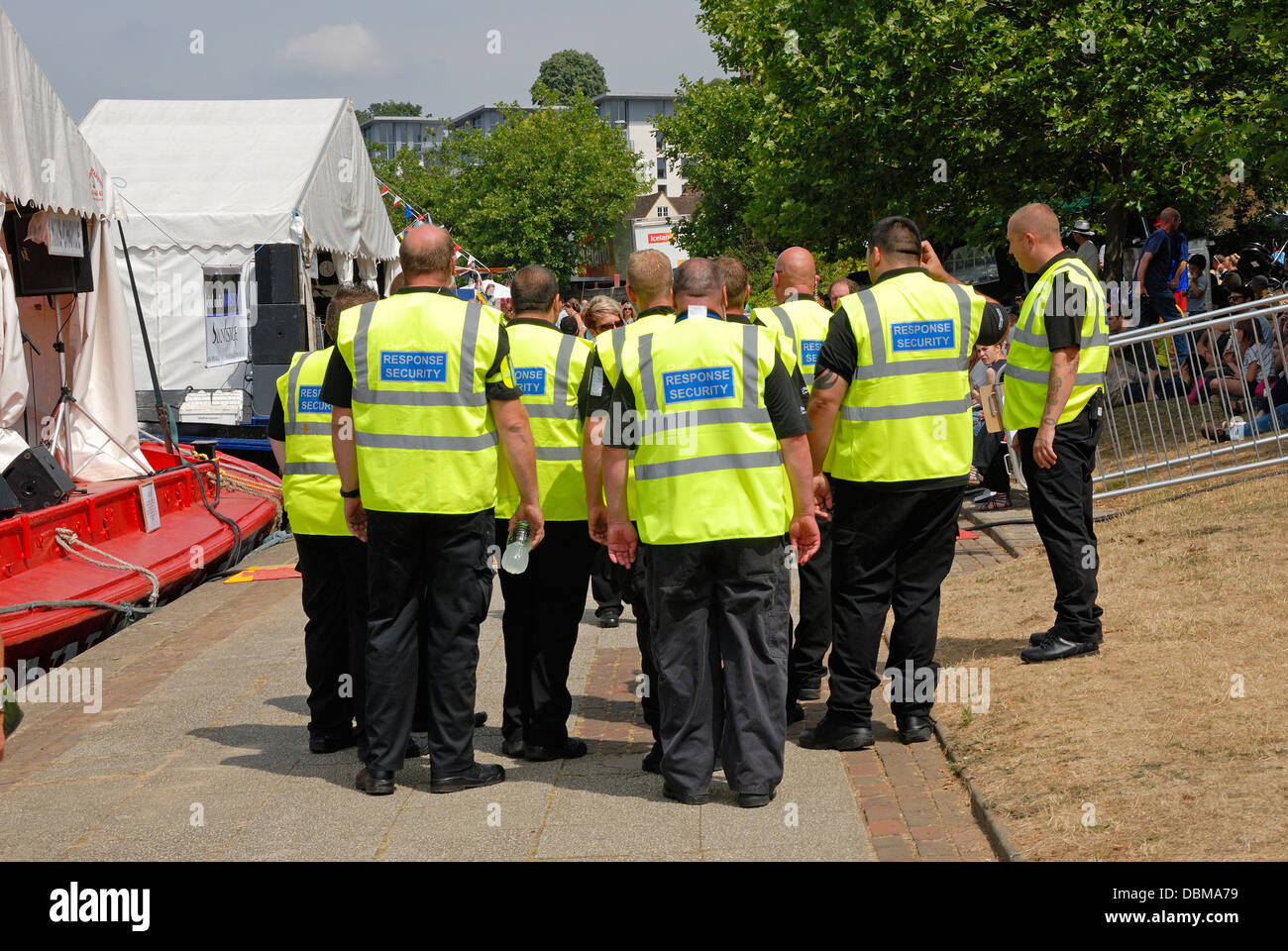 Maidstone, Kent, England, UK. Jährliche Maidstone River Festival (27. Juli 2013) Antwort Sicherheitspersonal Stockfoto