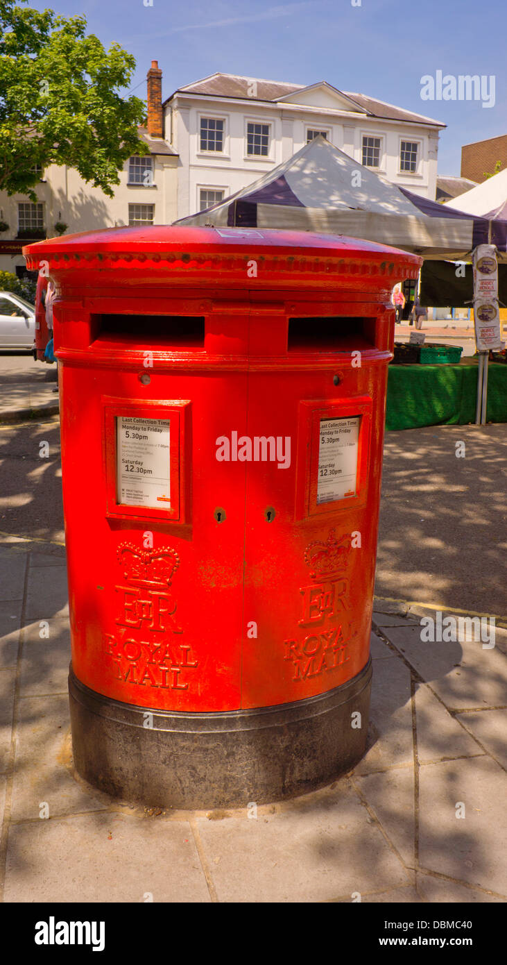 Royal Mail doppelt Post Briefkasten, rot, Stockfoto