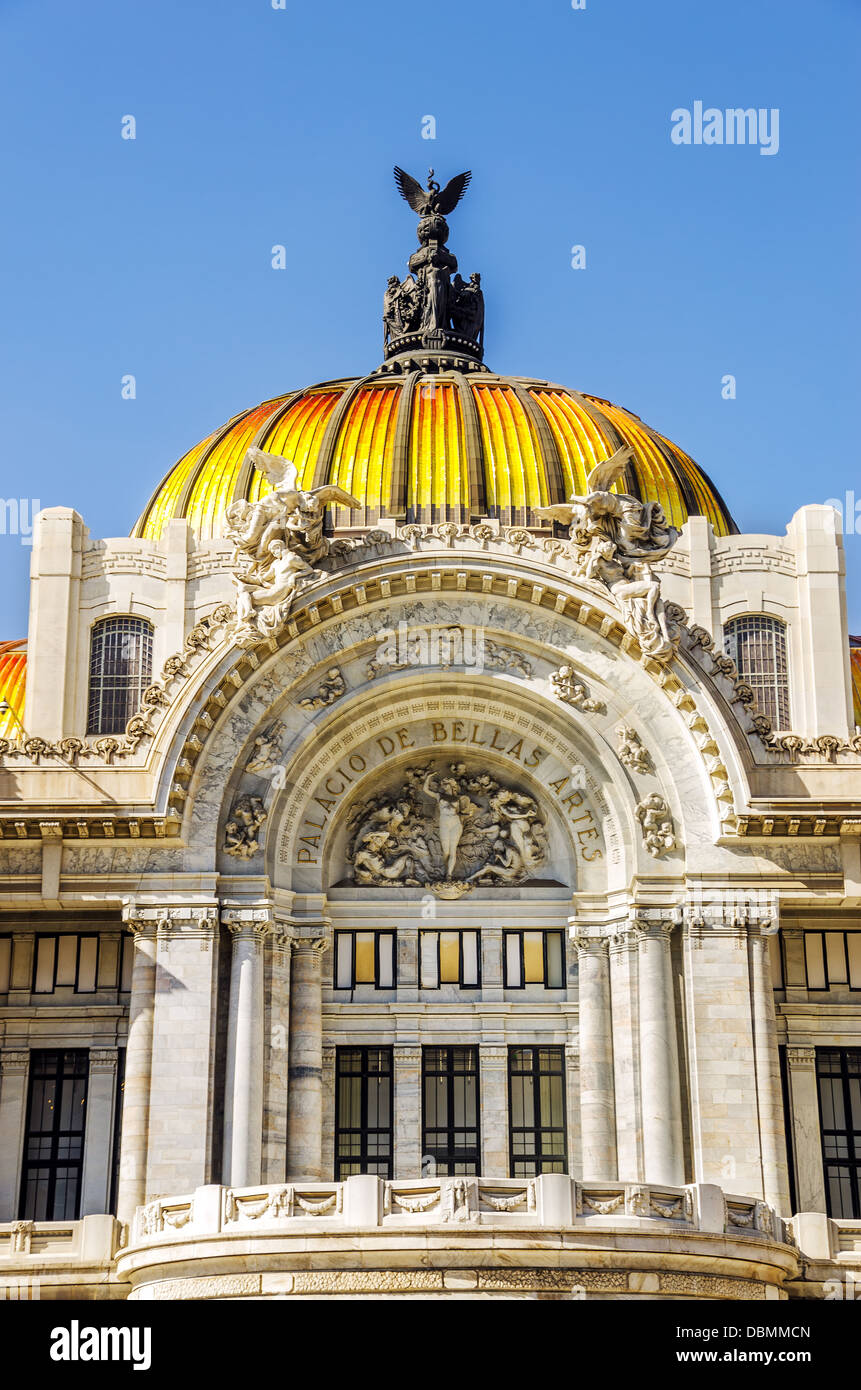 Fassade des Palacio de Bellas Artes in Mexiko-Stadt Stockfoto