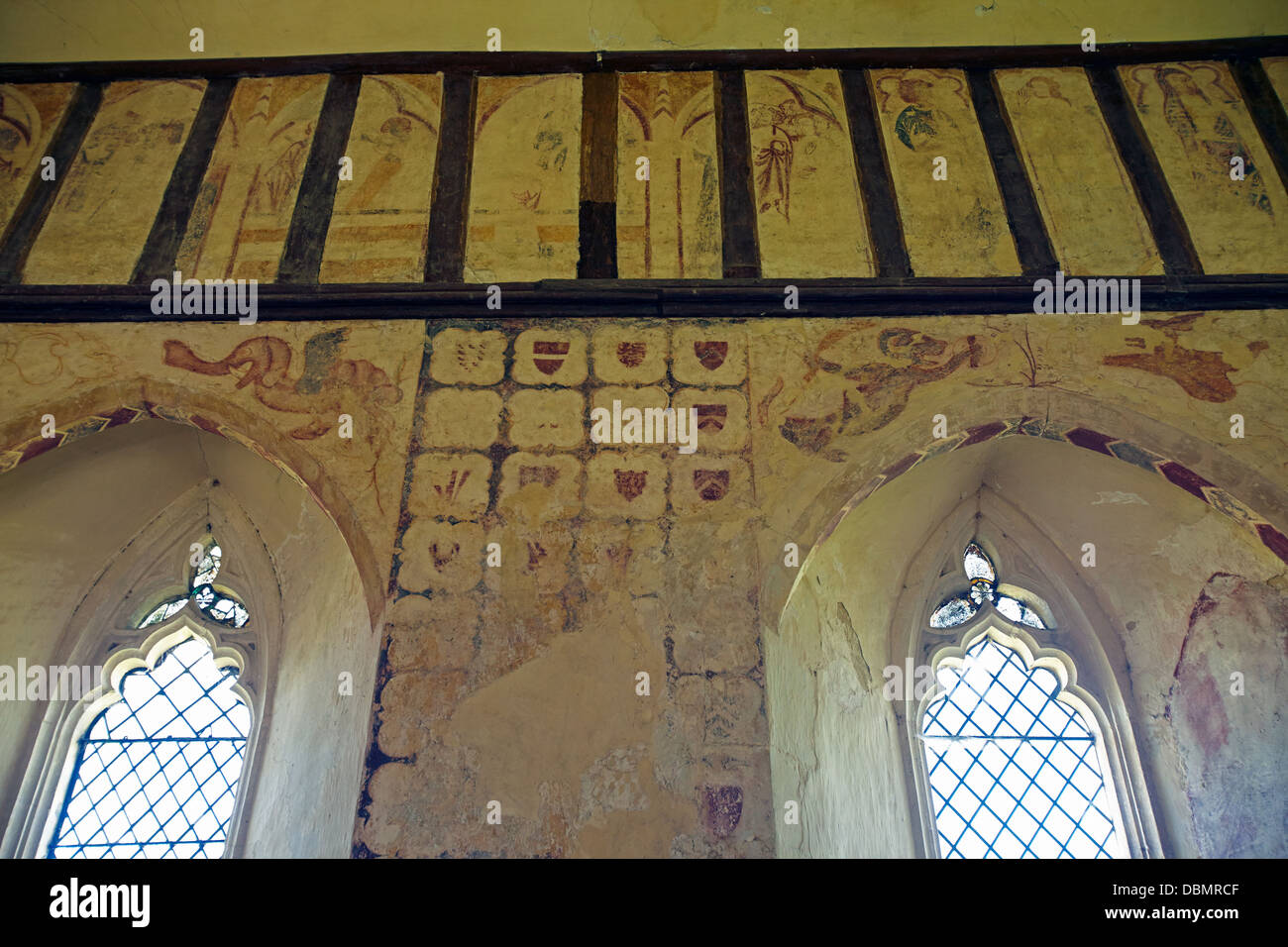 Mittelalterliche Wandmalereien, innere Hailes Kirche, Cotswolds, Gloucestershire, England, UK Stockfoto