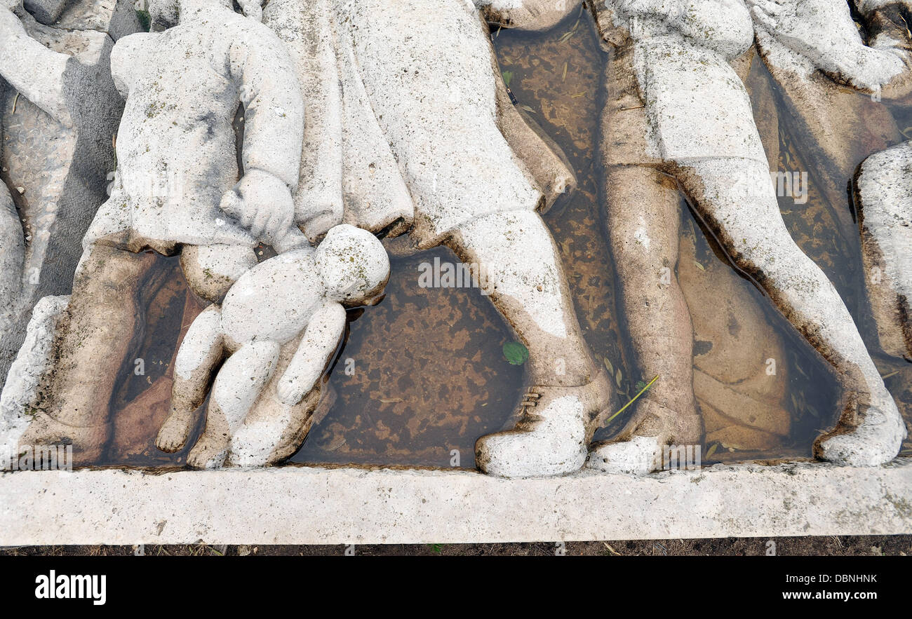 Memento Park in der Nähe von Budapest, wo Denkmäler aus der letzten kommunistischen Ära hinterlegt worden sind.  Budapest, Ungarn - 26.07.11 Stockfoto