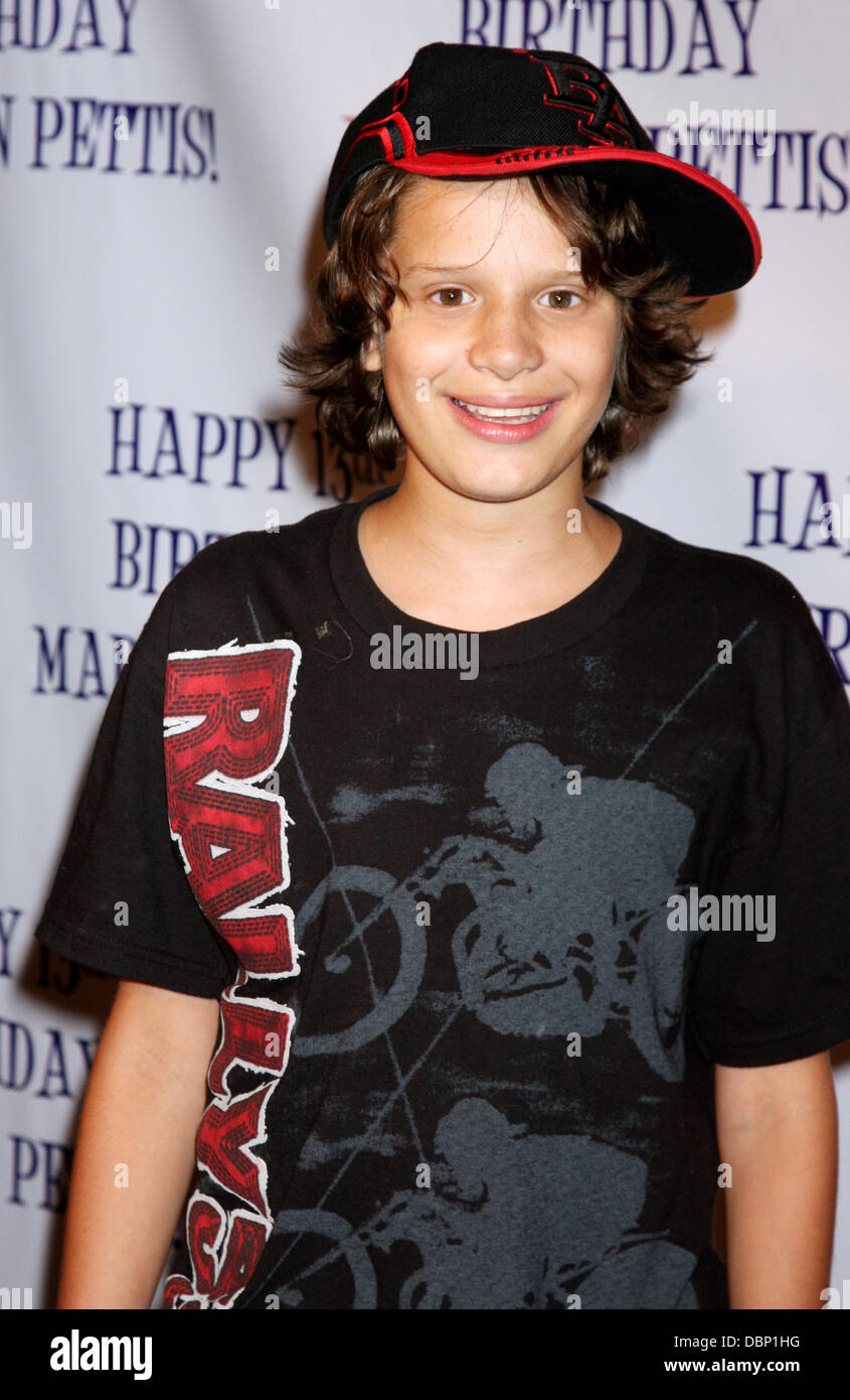 Bobby Coleman Madison Pettis 13. Geburtstagsparty im Eden - Ankünfte Los Angeles, Kalifornien, USA - 31.07.11 Stockfoto