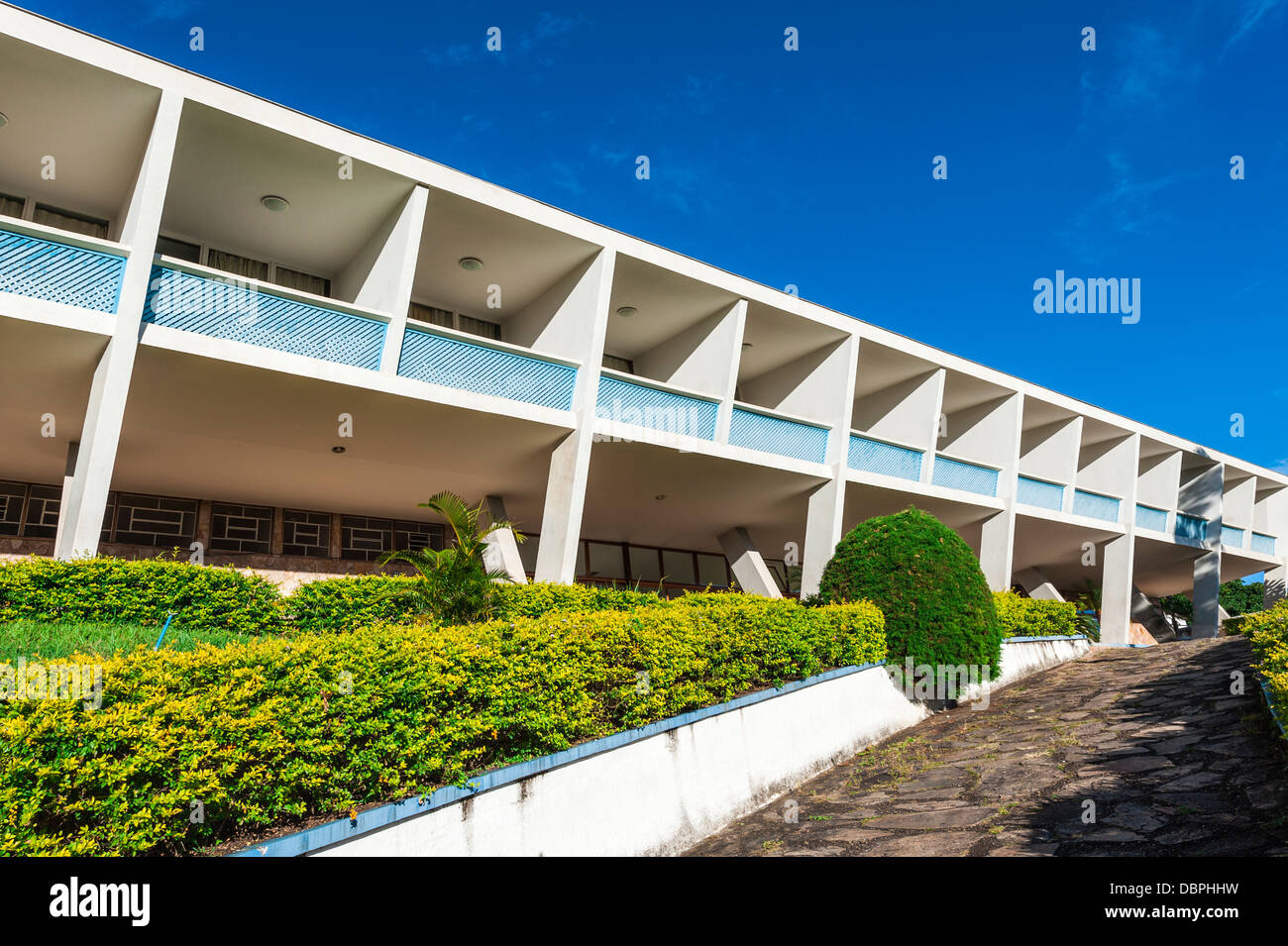 Hotel Tijuco entworfen von dem berühmten Architekten Oscar Niemeyer, Diamantina, Minas Gerais, Brasilien, Südamerika Stockfoto