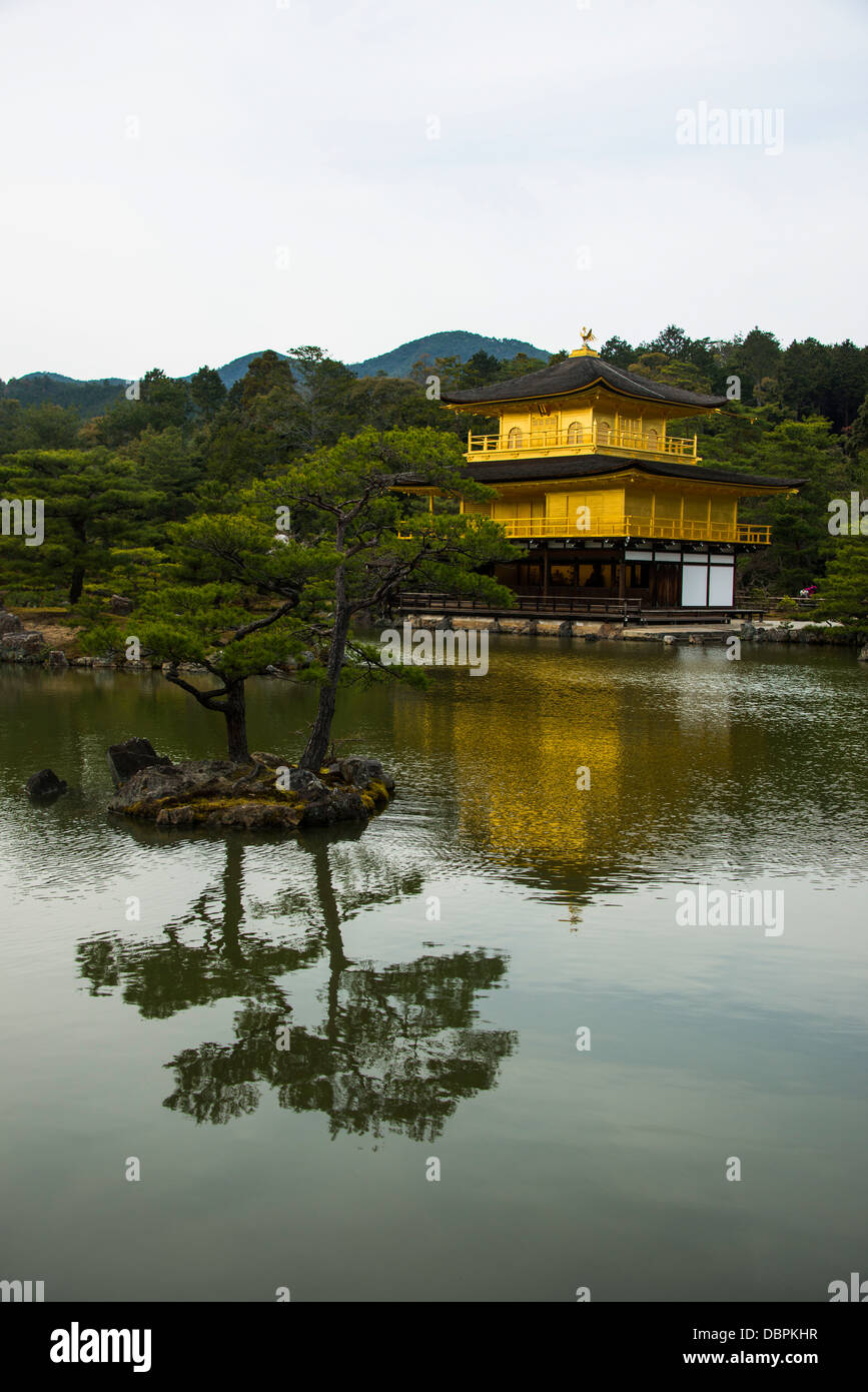 Kinkaku.Ji oder goldene Pavillon buddhistische Tempel, Unesco Welt Kulturerbe Anblick Kyoto, Japan Stockfoto