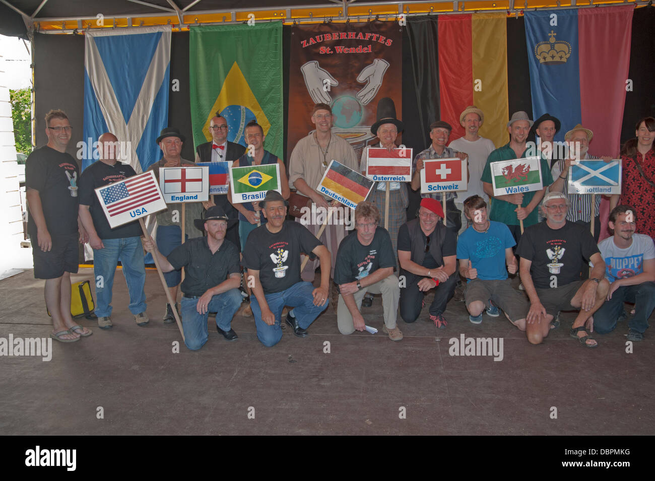 Assistenten Wettbewerb "Magische St. Wendel" 02.07.2013 9 verschiedene Nationen nehmen Teil an dem Wettbewerb. Hier ist das Gruppenbild Stockfoto