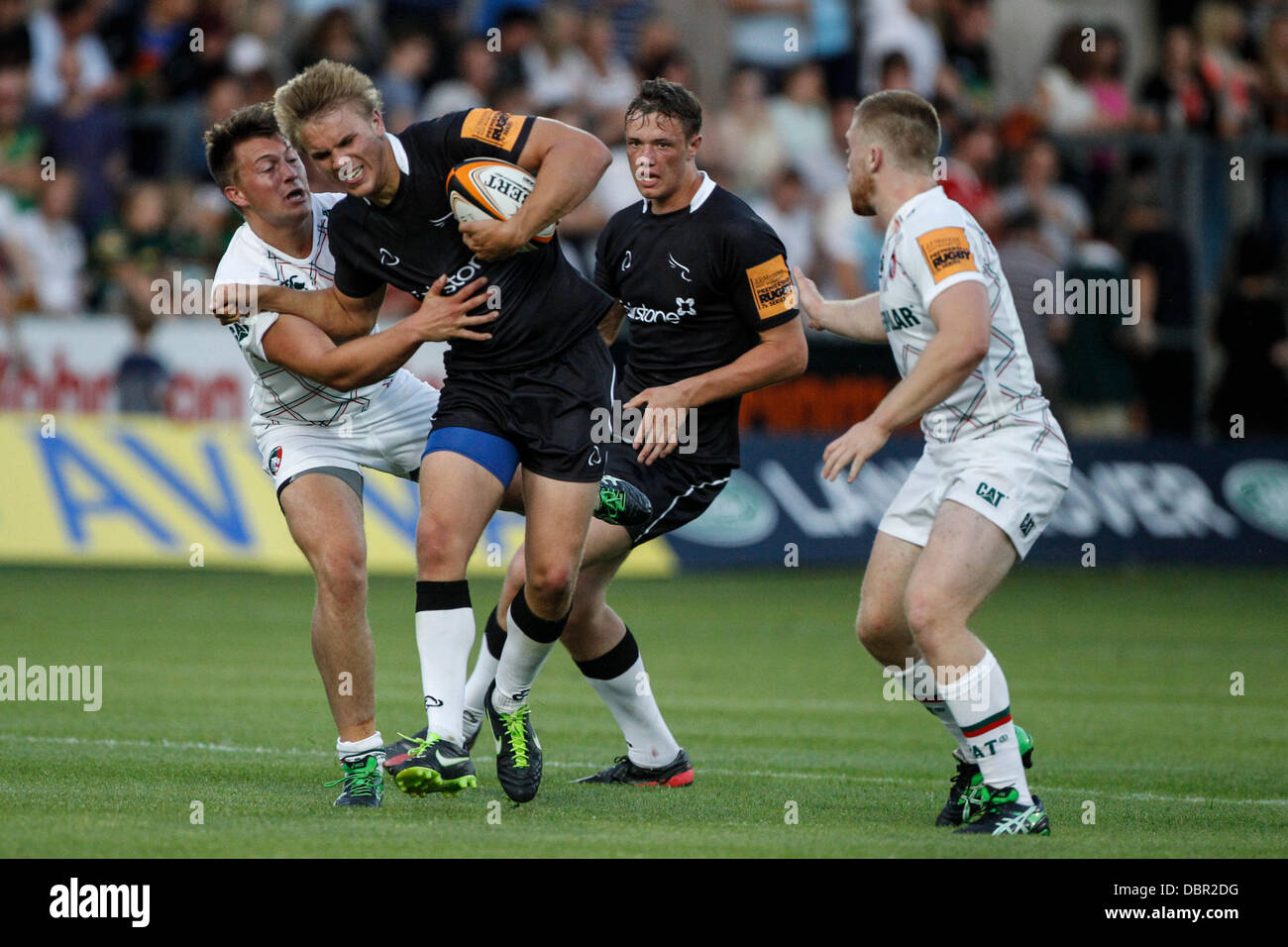 Northampton, UK. 2. August 2013. James MITCHELL von Sale Sharks während der J.P.Morgan Premiership Rugby 7er Gruppe B Qualifikation Bein von Franklins Gärten. Endstand: Leicester Tigers 10-19 Newcastle Falcons. Bildnachweis: Aktion Plus Sport/Alamy Live-Nachrichten Stockfoto